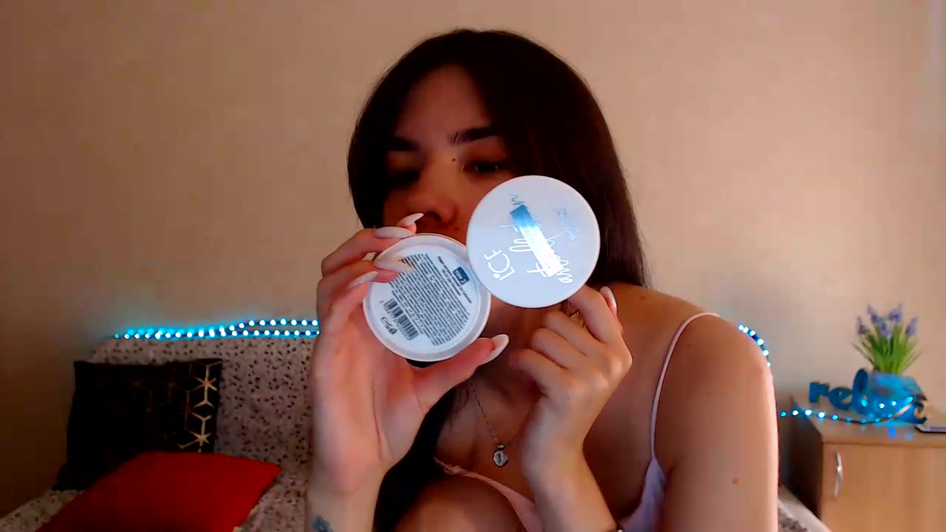 Gallery image thumbnail from Shalyka's myfreecams stream on, 08/15/2026, 14:52 image 13 of 20