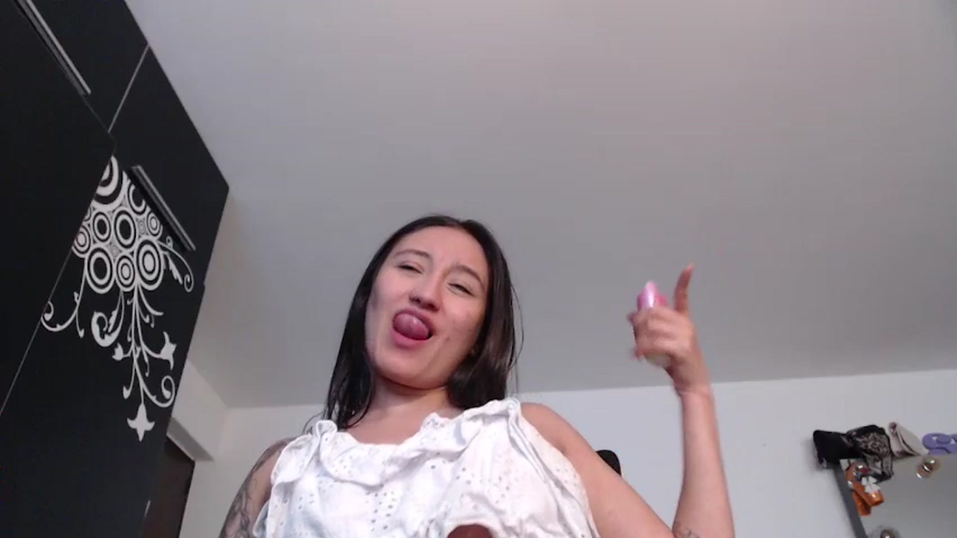 Gallery image thumbnail from Shamantha04's myfreecams stream on, 06/21/2025, 12:52 image 6 of 20