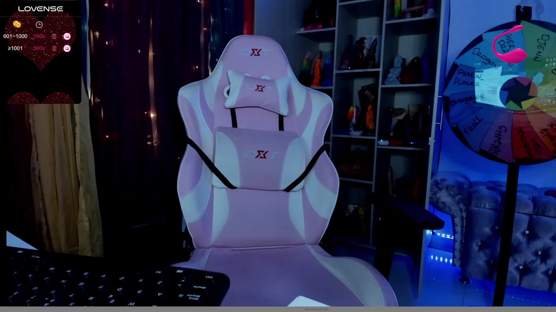 Gallery image thumbnail from ShanieGaviria's myfreecams stream on, 12/15/2023, 05:28 image 7 of 20