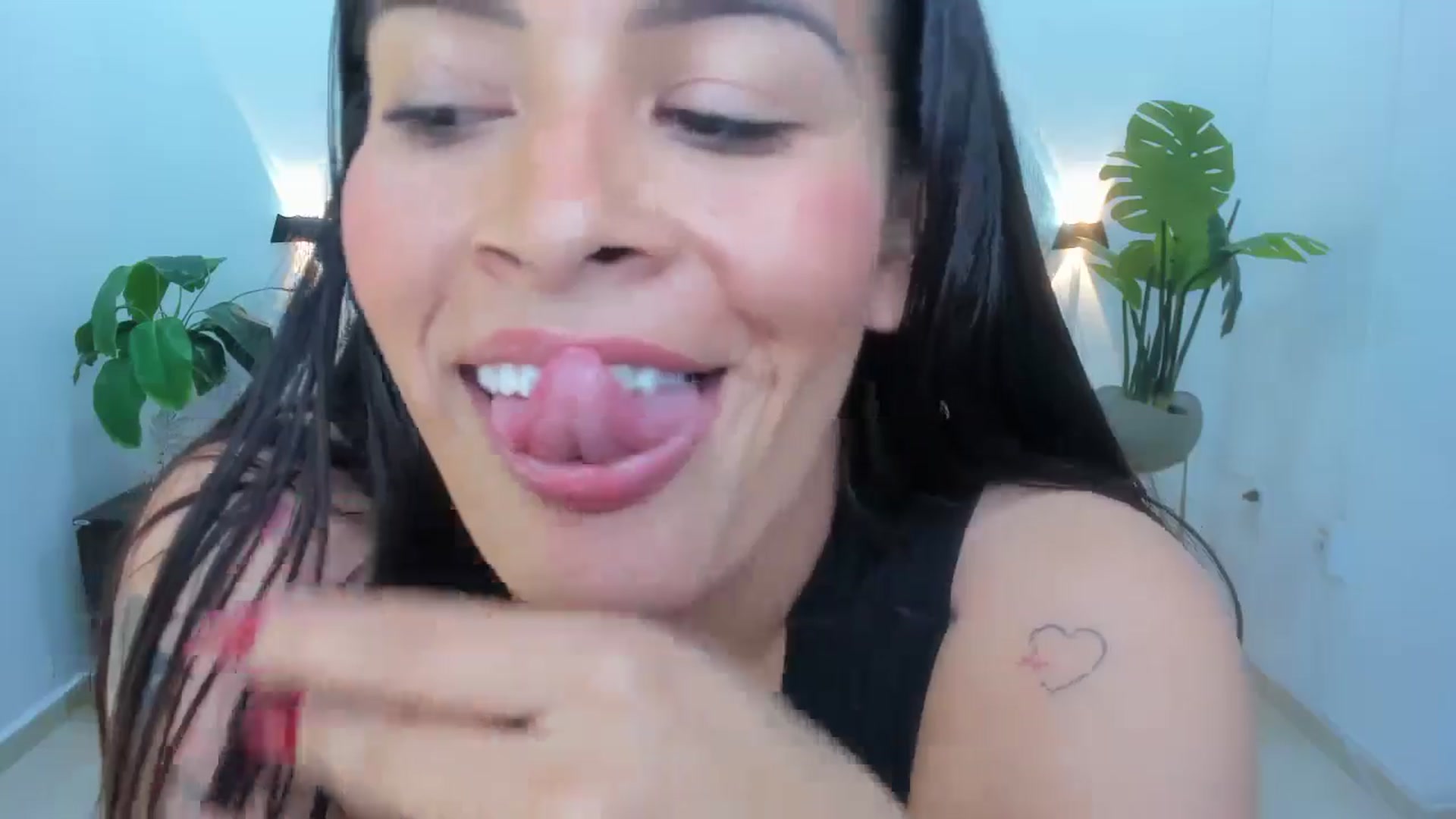 Gallery image thumbnail from Shannel_love_'s myfreecams stream on, 01/07/2025, 14:45 image 20 of 20