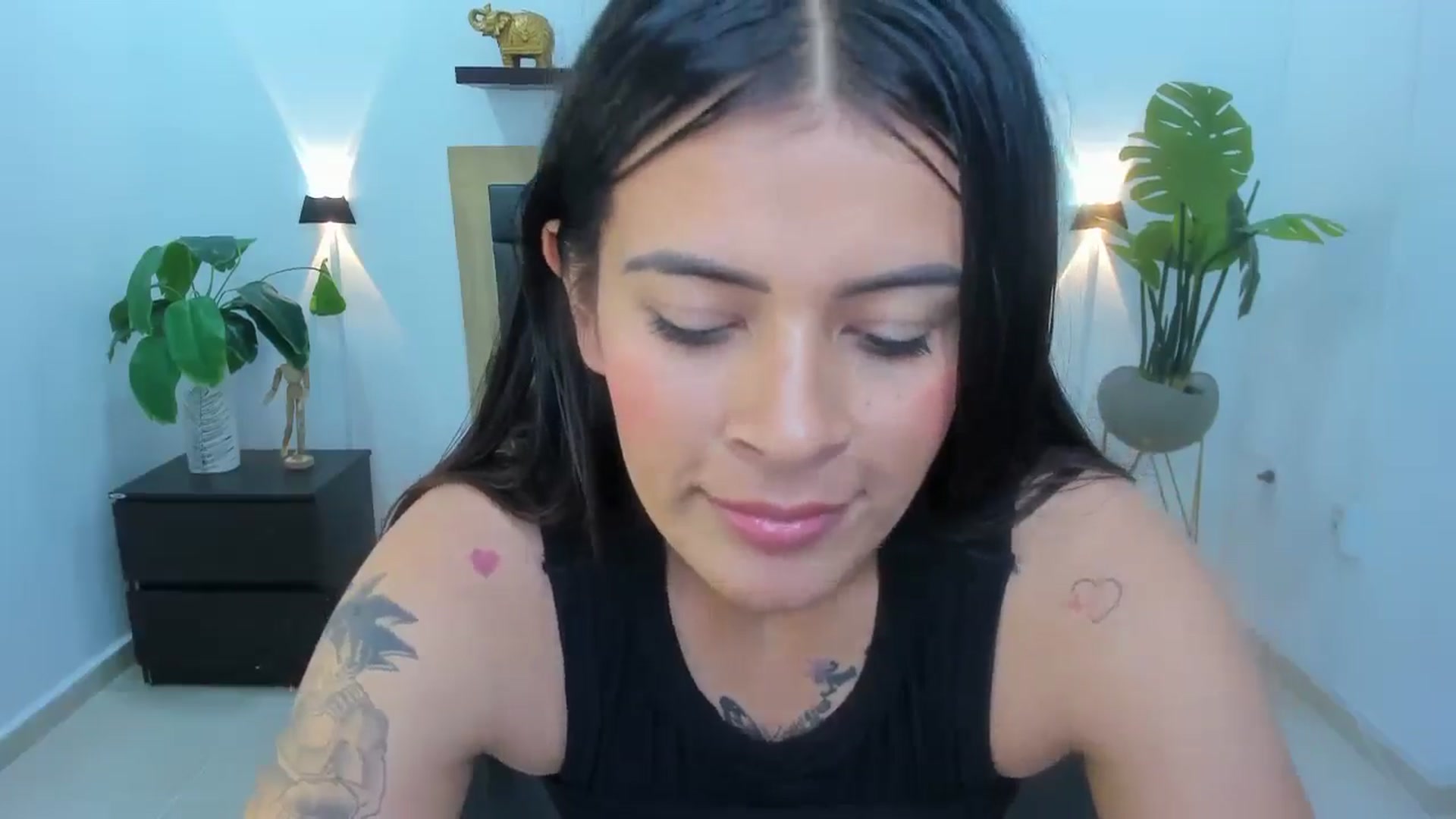 Gallery image thumbnail from Shannel_love_'s myfreecams stream on, 01/07/2025, 16:17 image 11 of 20