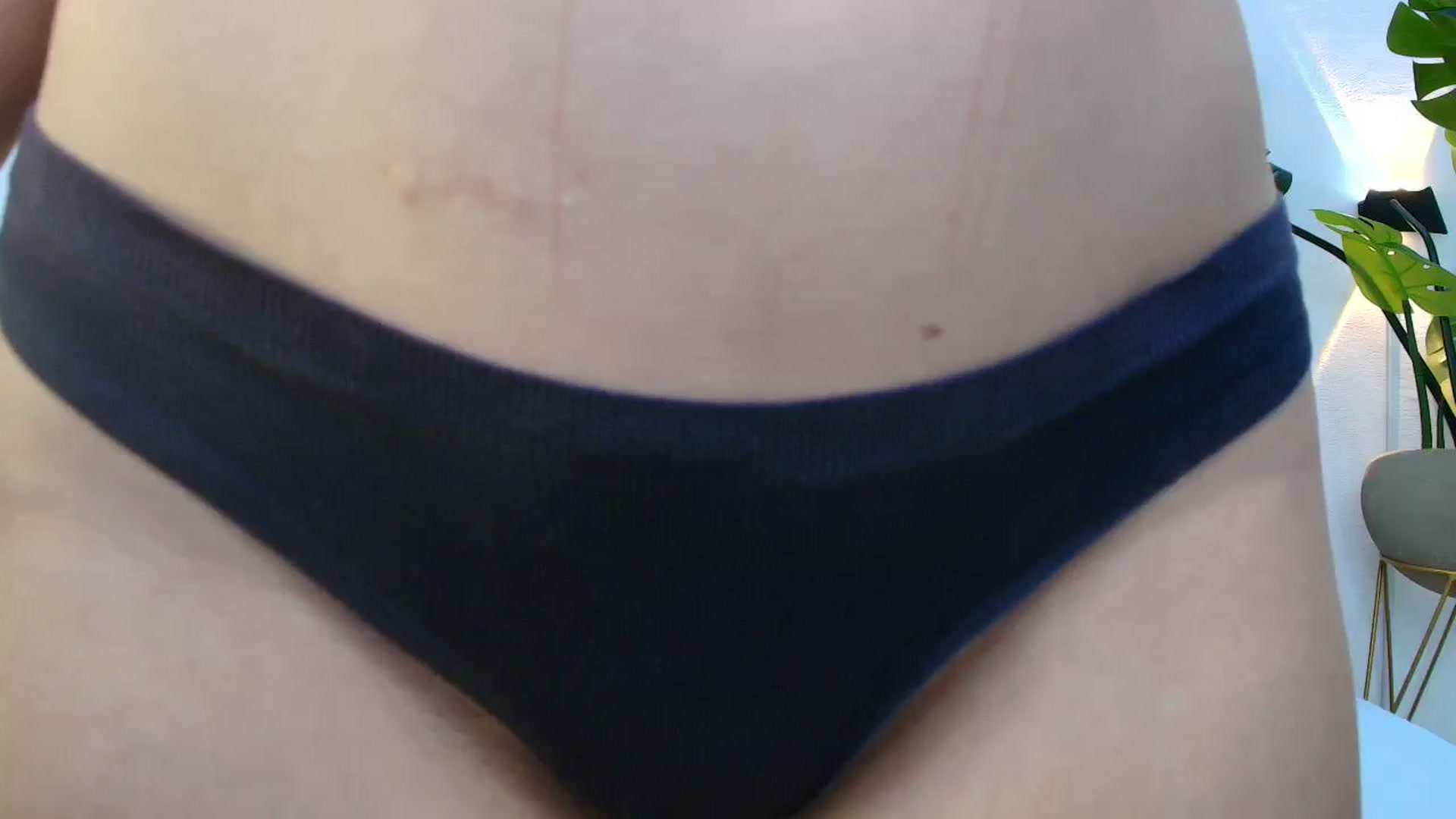 Gallery image thumbnail from Shannel_love_'s myfreecams stream on, 04/16/2025, 15:35 image 9 of 20