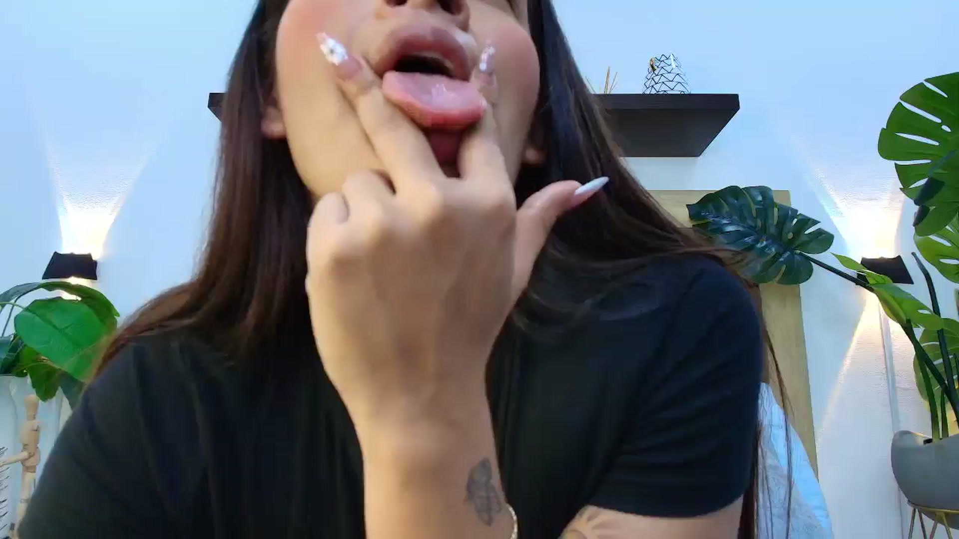 Gallery image thumbnail from Shannel_love_'s myfreecams stream on, 06/11/2025, 15:31 image 15 of 20