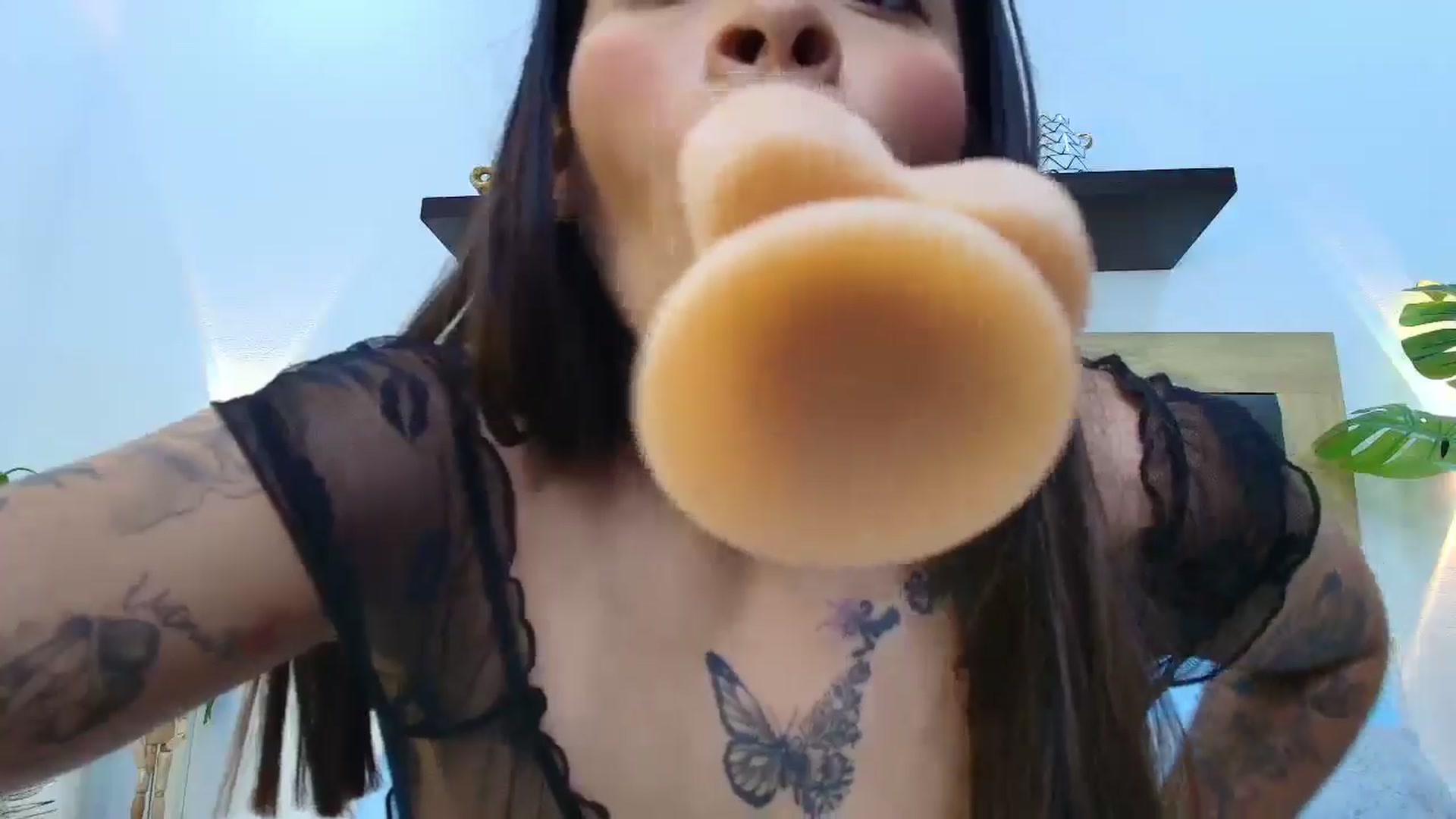 Gallery image thumbnail from Shannel_love_'s myfreecams stream on, 07/18/2025, 16:05 image 4 of 20
