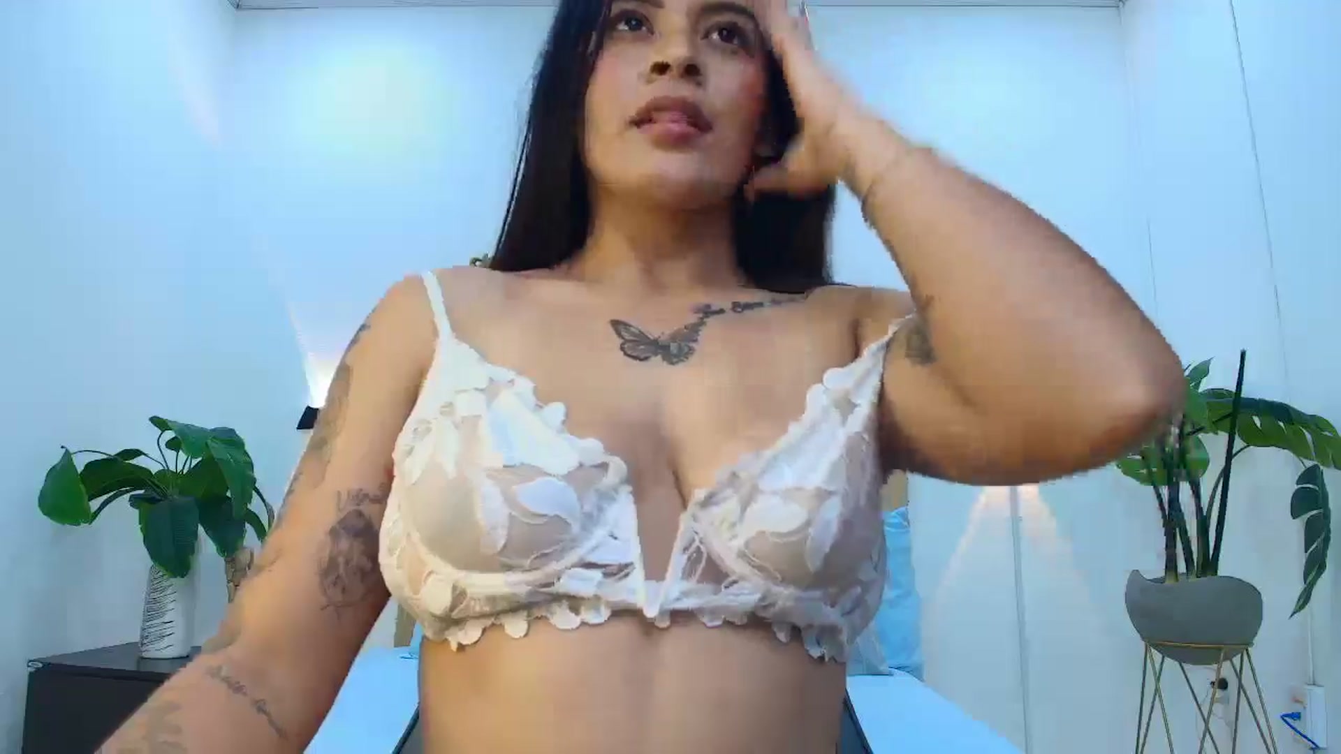 Gallery image thumbnail from Shannel_love_'s myfreecams stream on, 07/26/2025, 17:52 image 18 of 20
