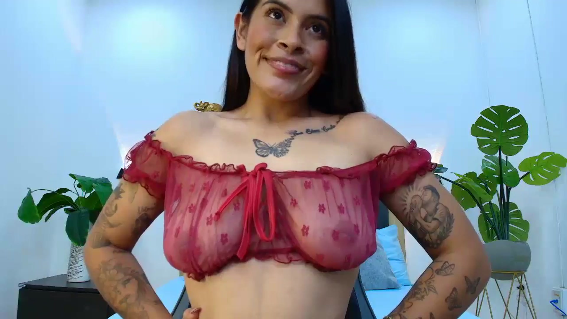 Gallery image thumbnail from Shannel_love_'s myfreecams stream on, 07/31/2025, 16:05 image 10 of 20