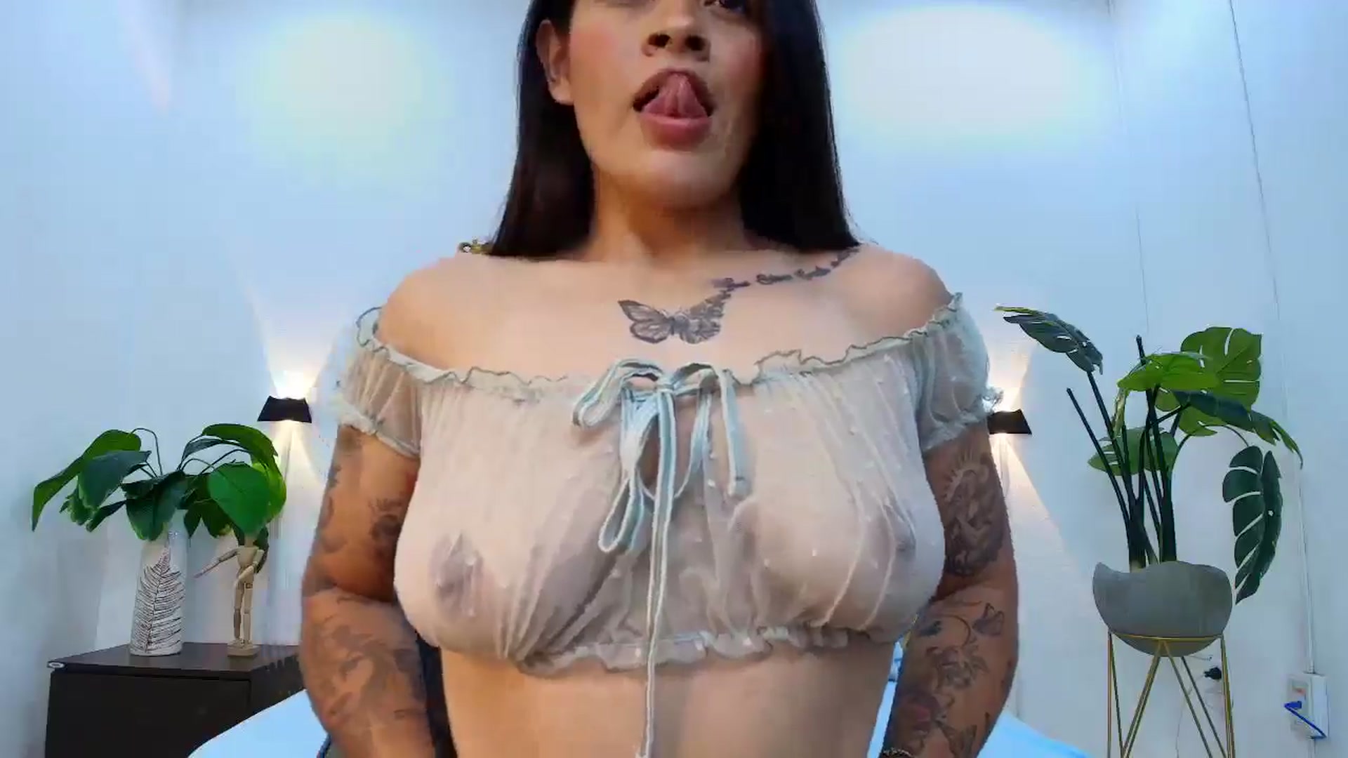 Gallery image thumbnail from Shannel_love_'s myfreecams stream on, 09/30/2025, 14:42 image 16 of 20