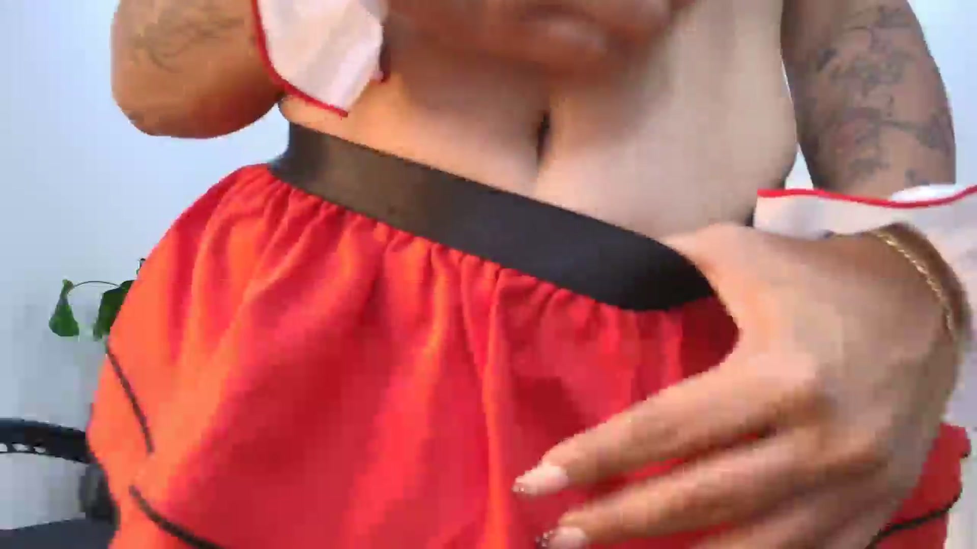 Gallery image thumbnail from Shannel_love_'s myfreecams stream on, 10/31/2025, 15:24 image 14 of 20