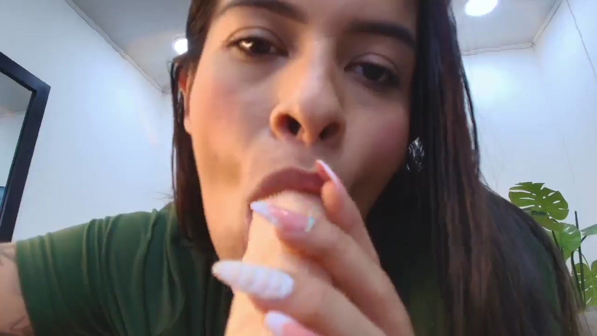 Gallery image thumbnail from Shannel_love_'s myfreecams stream on, 11/22/2025, 16:18 image 7 of 20