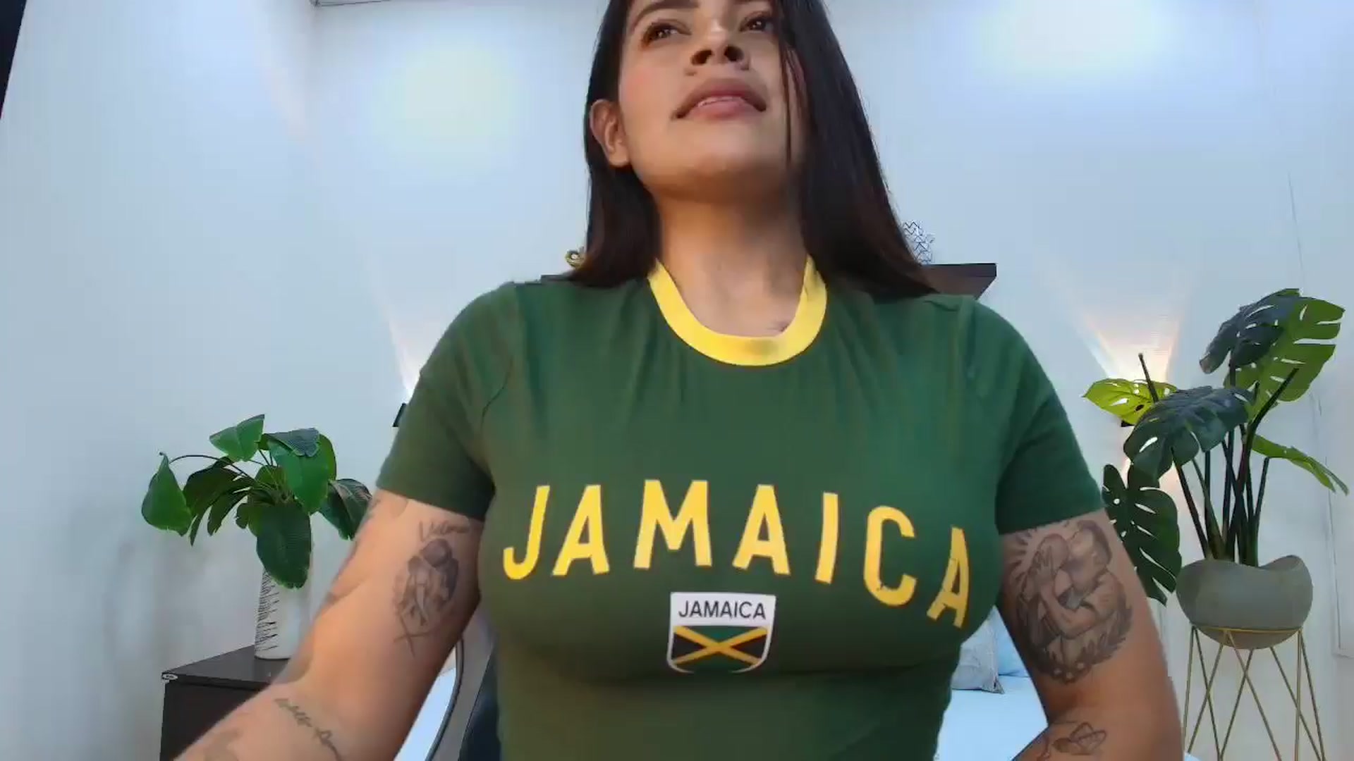 Gallery image thumbnail from Shannel_love_'s myfreecams stream on, 01/31/2026, 17:58 image 1 of 20