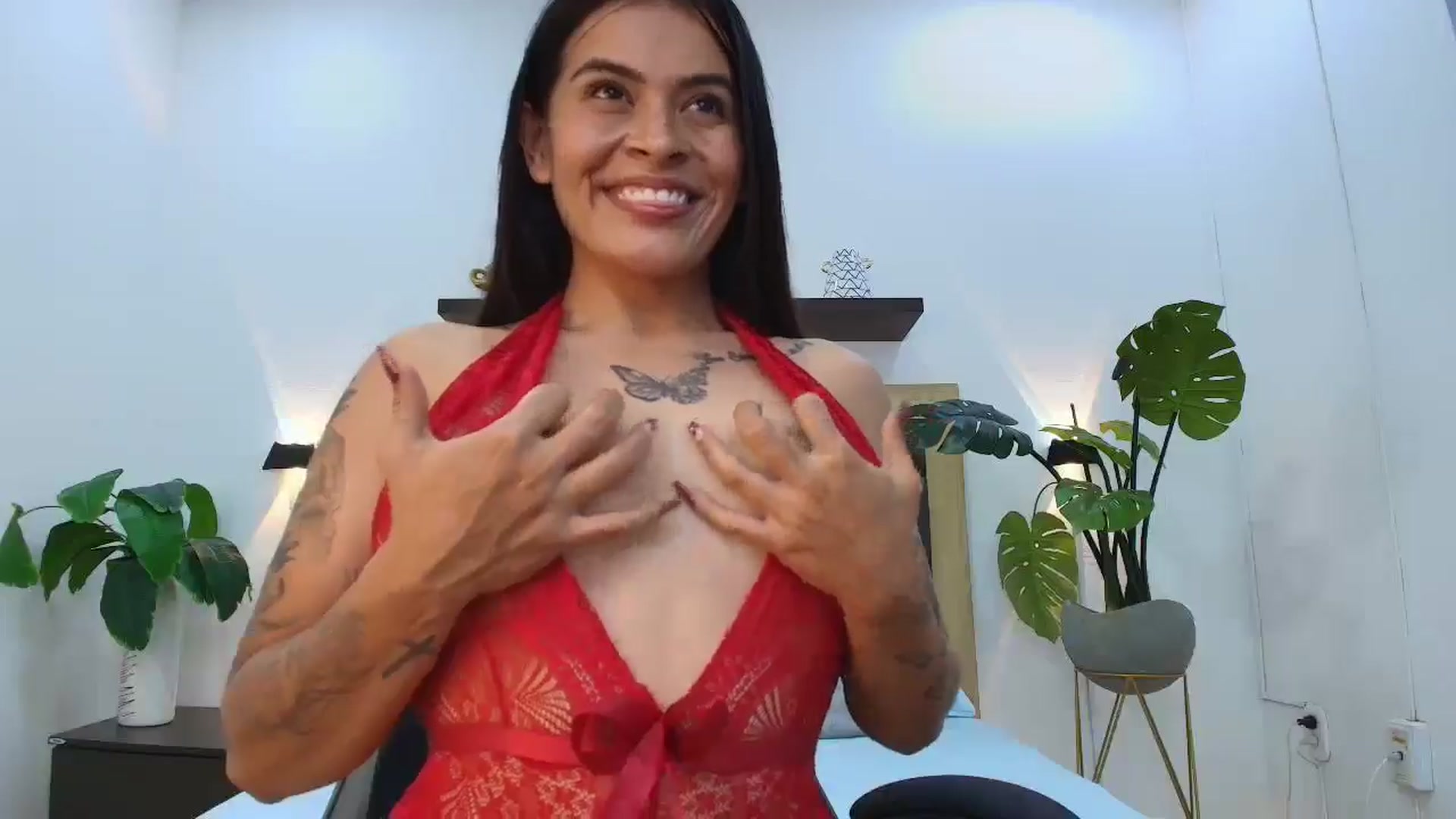 Gallery image thumbnail from Shannel_love_'s myfreecams stream on, 02/07/2026, 18:23 image 9 of 20