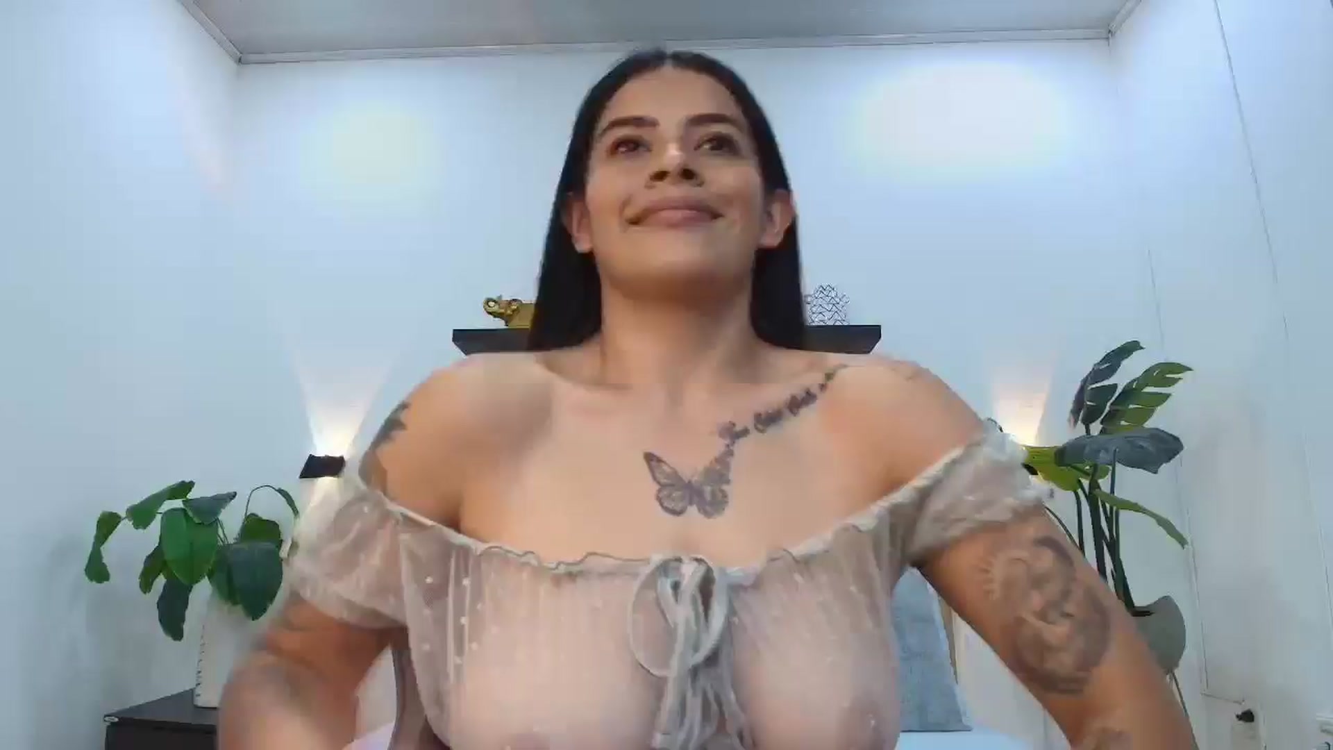 Gallery image thumbnail from Shannel_love_'s myfreecams stream on, 02/12/2026, 16:47 image 19 of 20