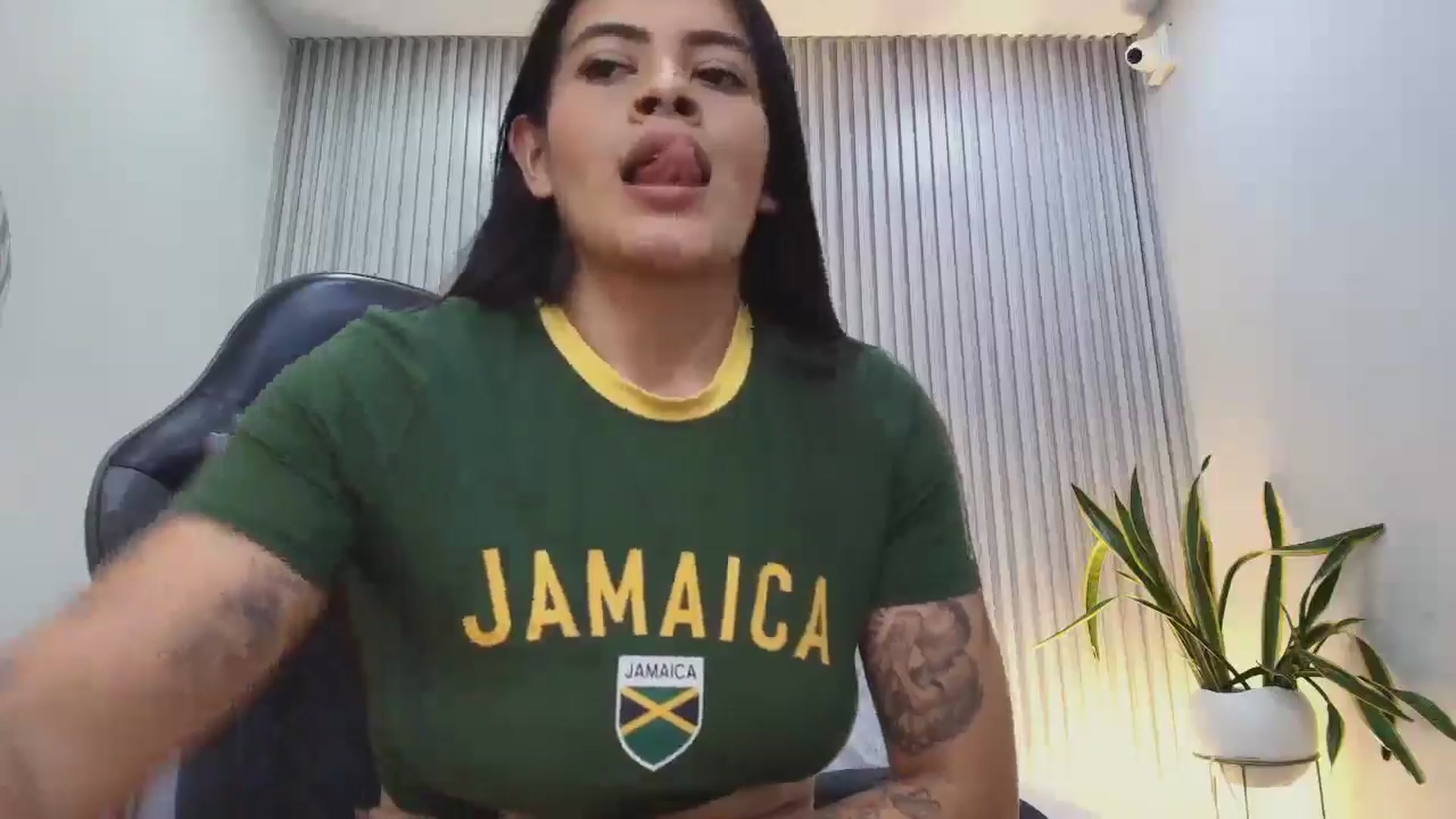 Gallery image thumbnail from Shannel_love_'s myfreecams stream on, 02/18/2026, 17:34 image 2 of 20