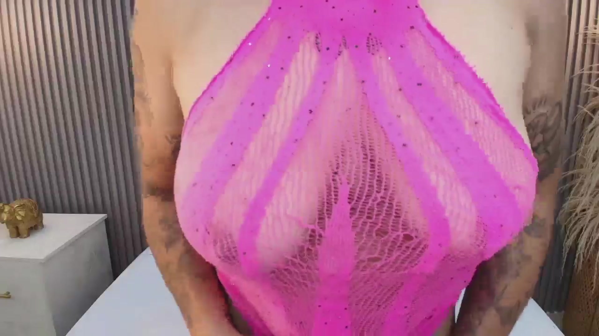 Gallery image thumbnail from Shannel_love_'s myfreecams stream on, 02/23/2026, 14:35 image 9 of 20