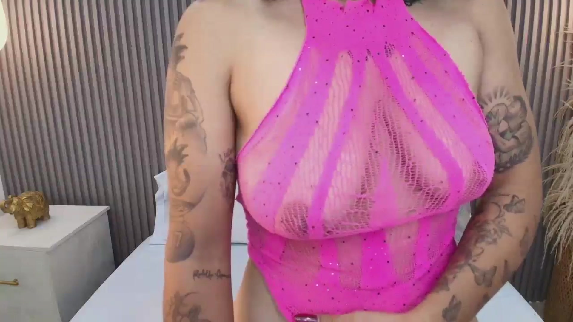 Gallery image thumbnail from Shannel_love_'s myfreecams stream on, 02/23/2026, 14:35 image 5 of 20