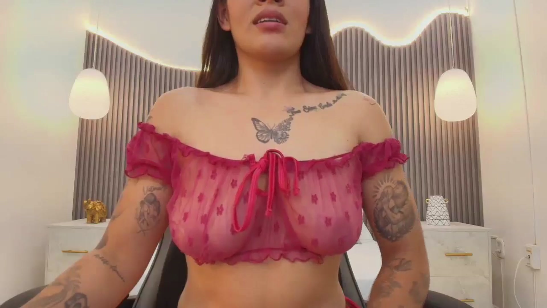 Gallery image thumbnail from Shannel_love_'s myfreecams stream on, 02/24/2026, 14:01 image 3 of 20