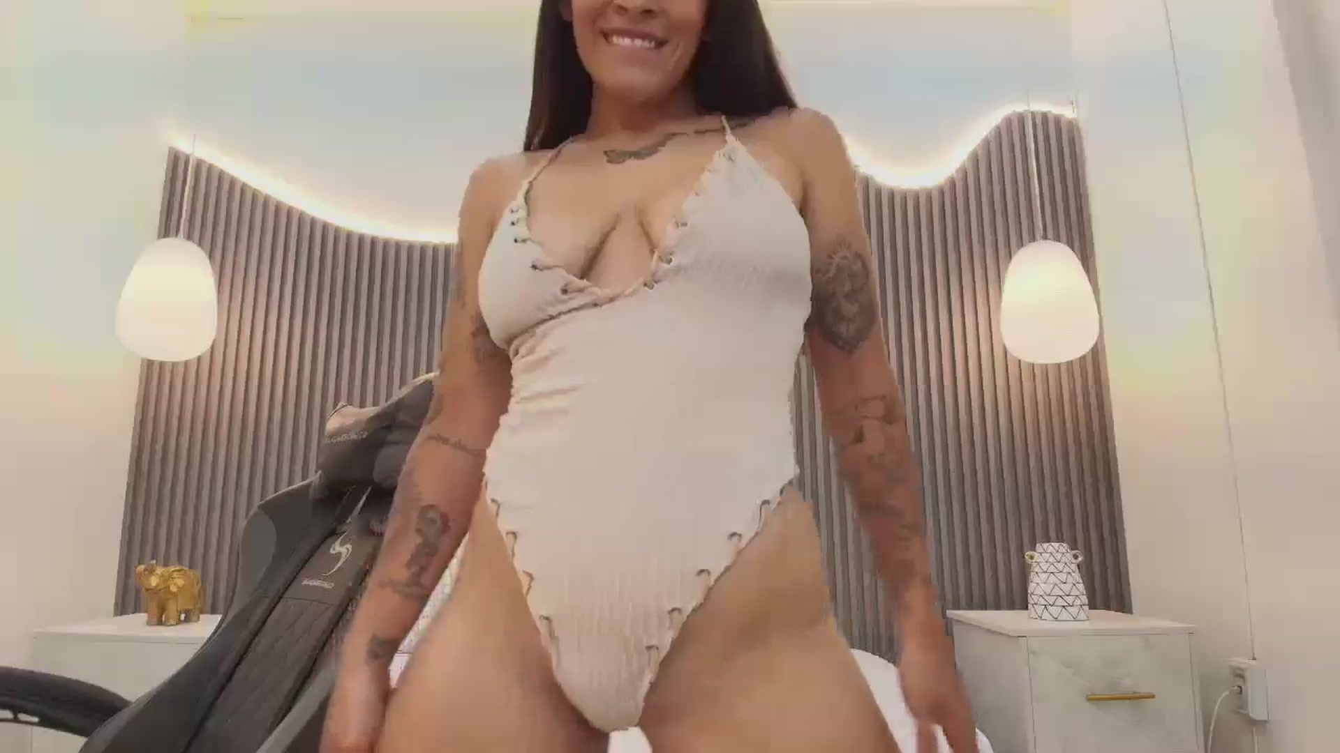 Gallery image thumbnail from Shannel_love_'s myfreecams stream on, 02/25/2026, 15:27 image 12 of 20