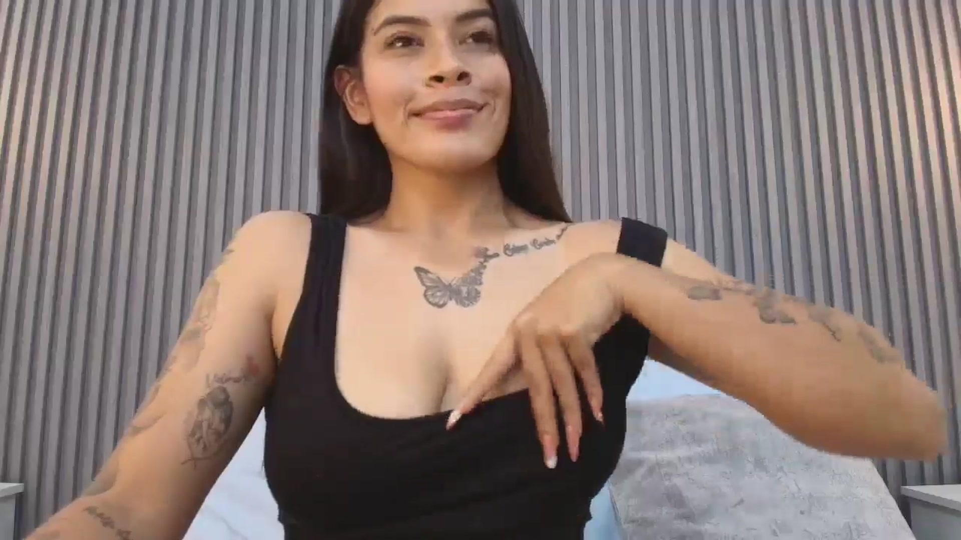 Gallery image thumbnail from Shannel_love_'s myfreecams stream on, 03/11/2026, 16:21 image 15 of 20