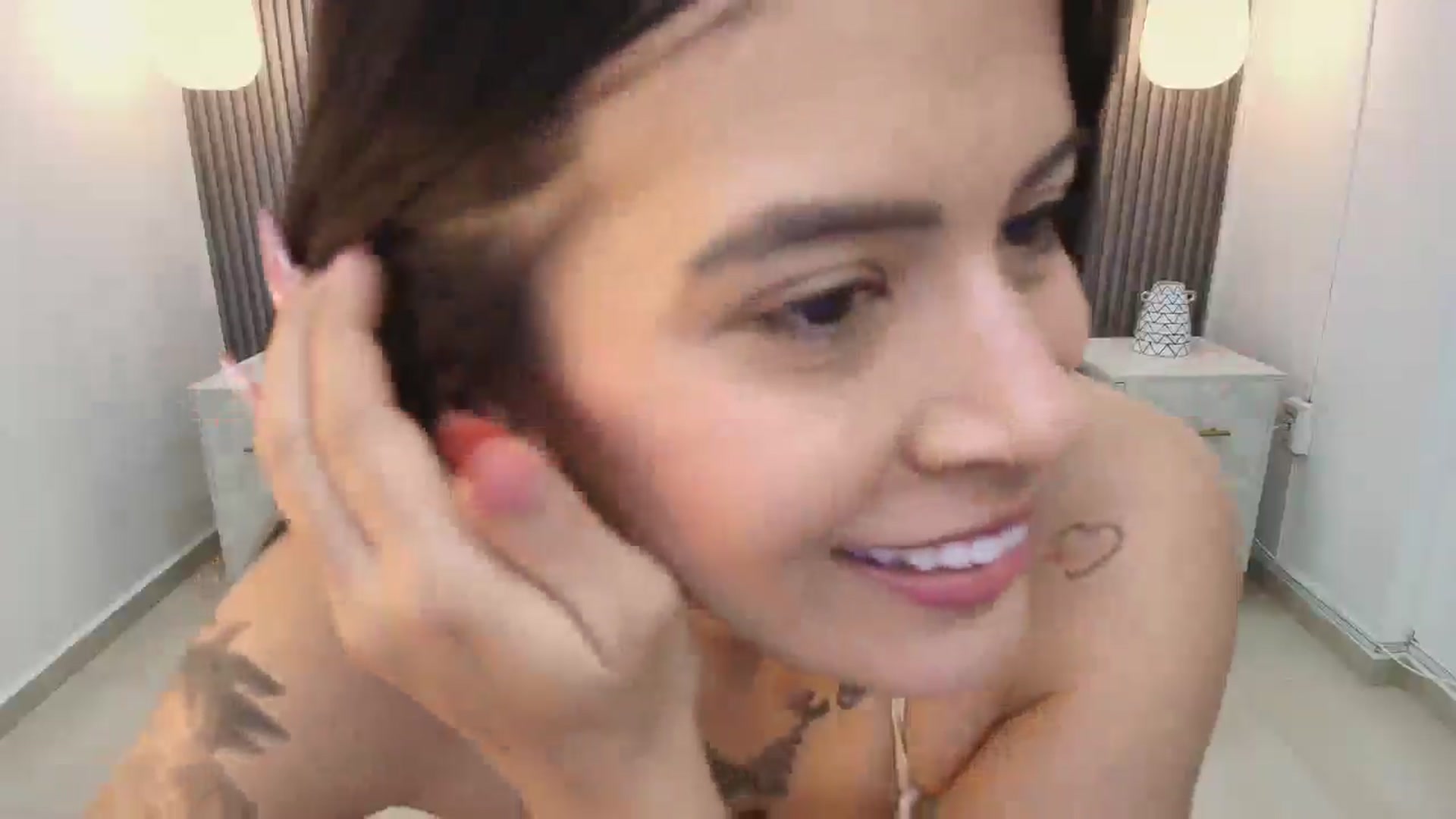 Gallery image thumbnail from Shannel_love_'s myfreecams stream on, 03/12/2026, 12:49 image 16 of 20