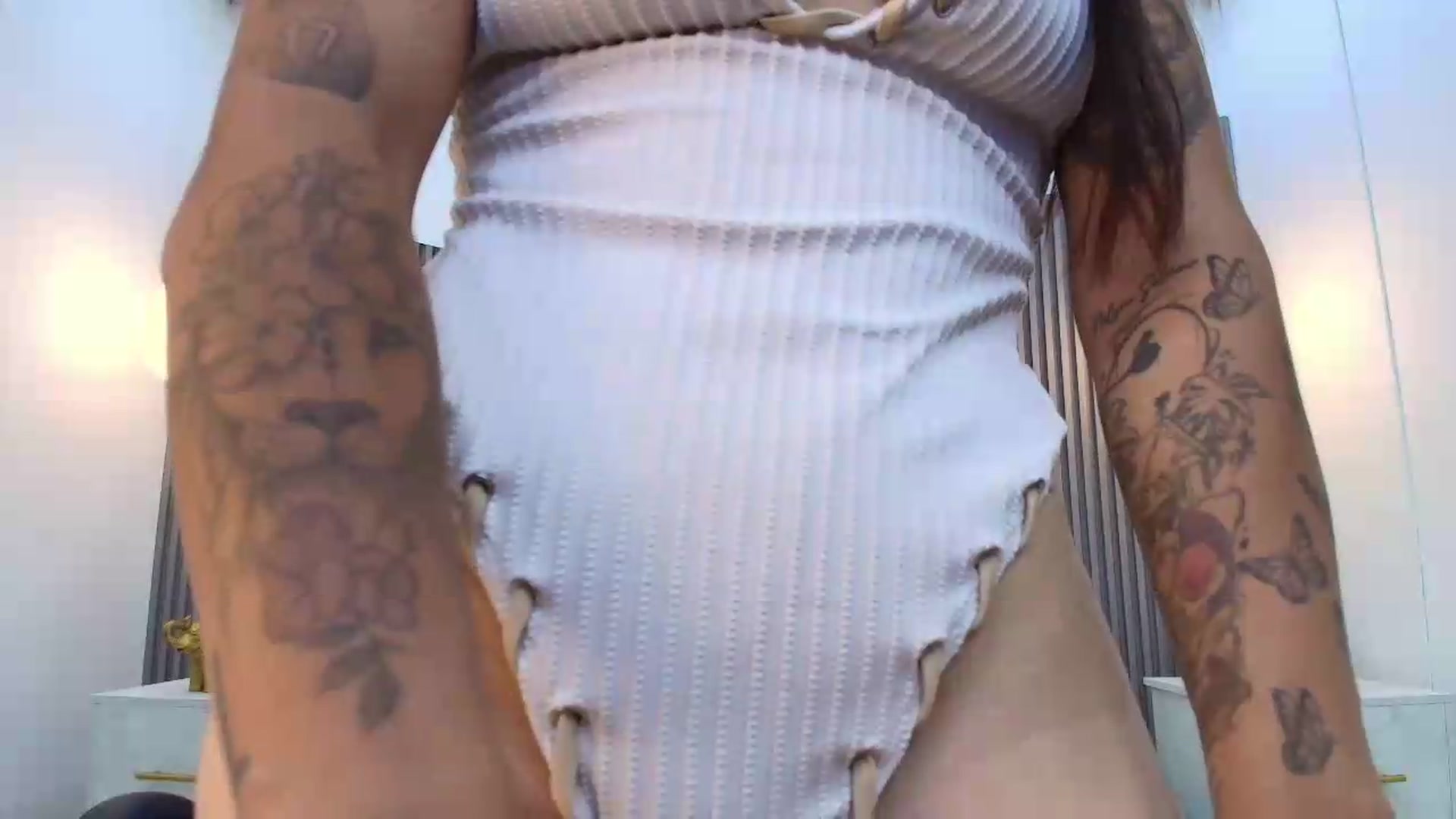 Gallery image thumbnail from Shannel_love_'s myfreecams stream on, 05/16/2026, 15:00 image 3 of 20