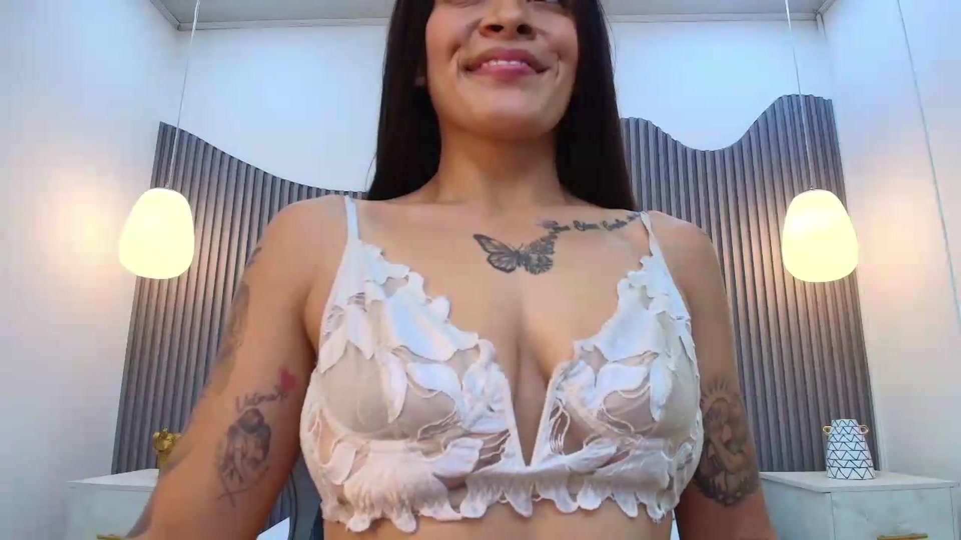 Gallery image thumbnail from Shannel_love_'s myfreecams stream on, 05/23/2026, 17:50 image 2 of 20