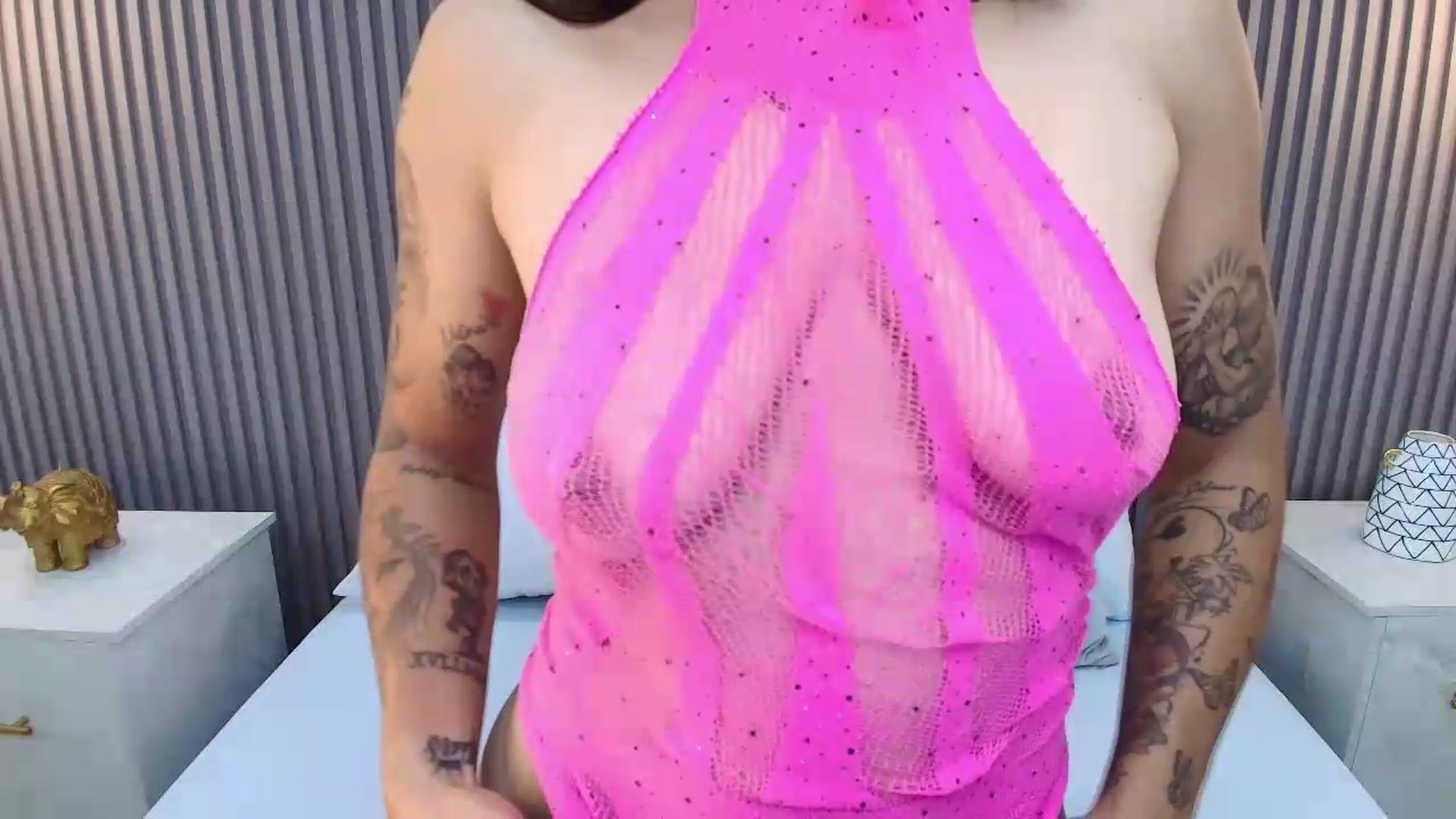 Gallery image thumbnail from Shannel_love_'s myfreecams stream on, 05/25/2026, 13:27 image 11 of 20
