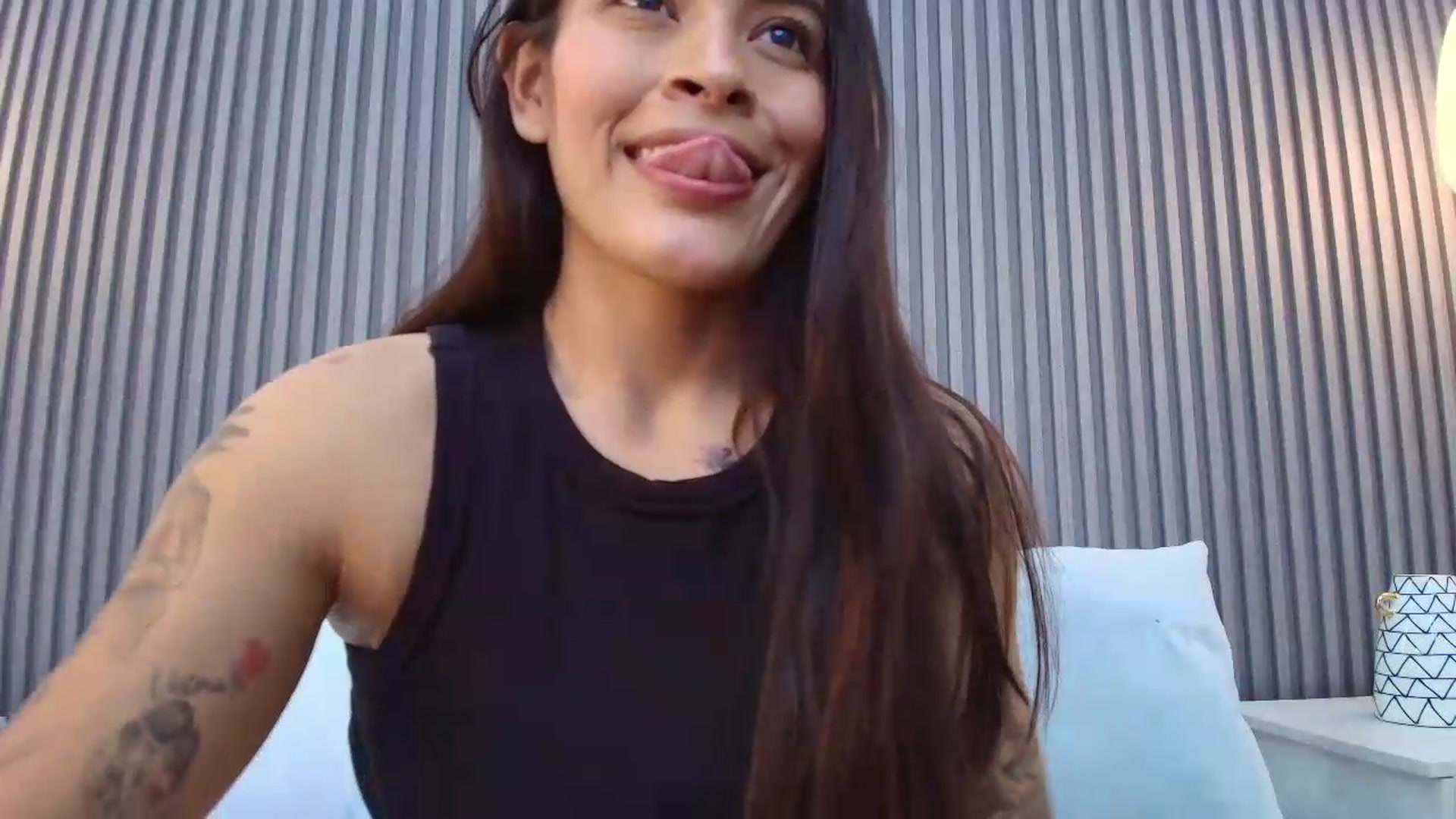 Gallery image thumbnail from Shannel_love_'s myfreecams stream on, 05/26/2026, 14:11 image 14 of 20