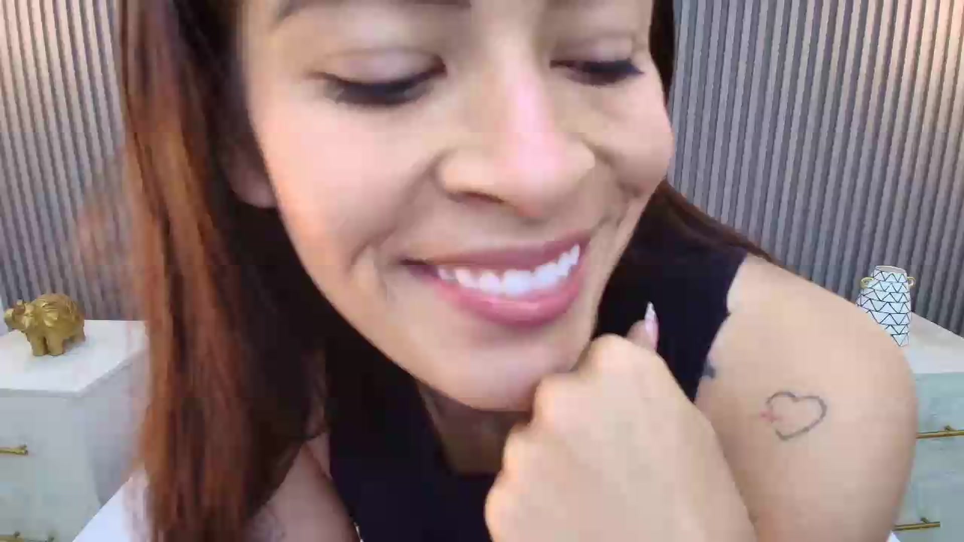 Gallery image thumbnail from Shannel_love_'s myfreecams stream on, 05/26/2026, 14:11 image 1 of 20