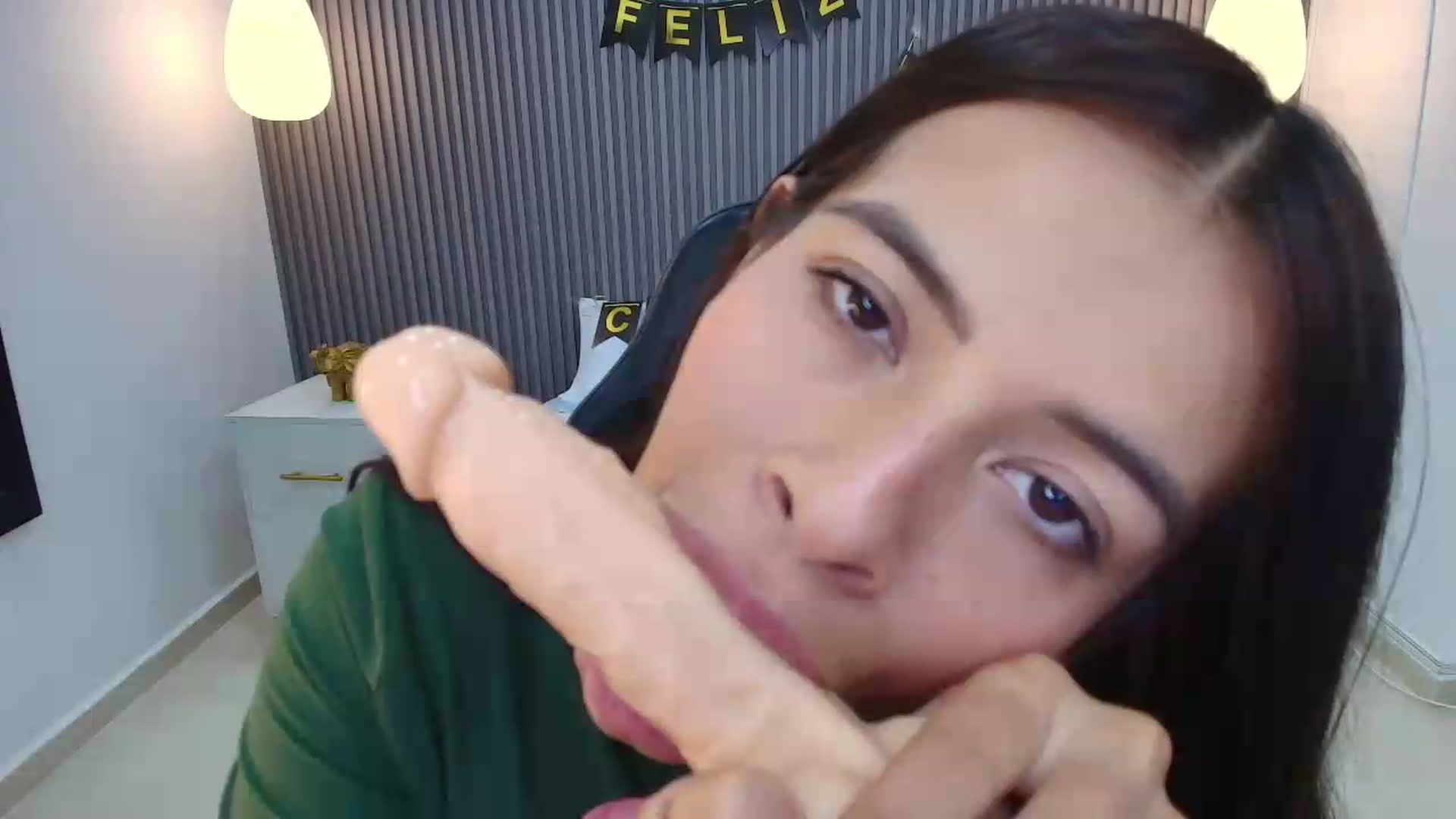 Gallery image thumbnail from Shannel_love_'s myfreecams stream on, 06/22/2026, 14:15 image 12 of 20
