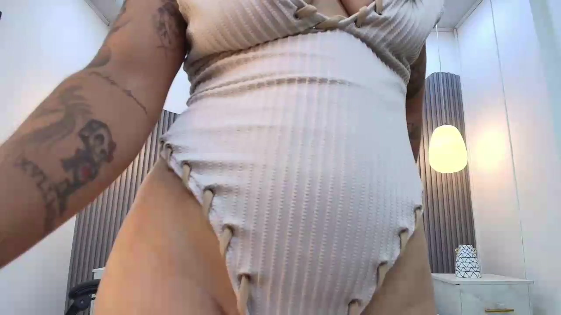 Gallery image thumbnail from Shannel_love_'s myfreecams stream on, 07/11/2026, 17:51 image 19 of 20