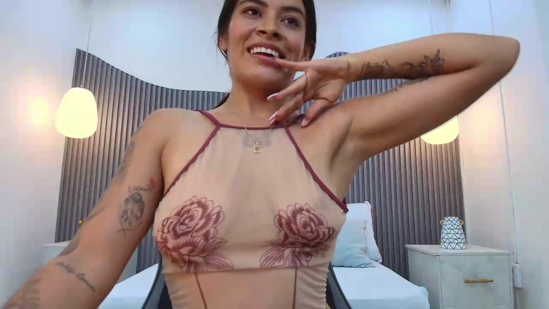 Gallery image thumbnail from Shannel_love_'s myfreecams stream on, 07/18/2026, 17:50 image 17 of 20