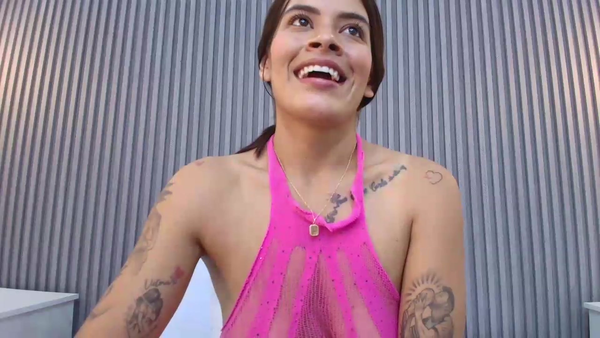 Gallery image thumbnail from Shannel_love_'s myfreecams stream on, 07/21/2026, 17:49 image 15 of 20