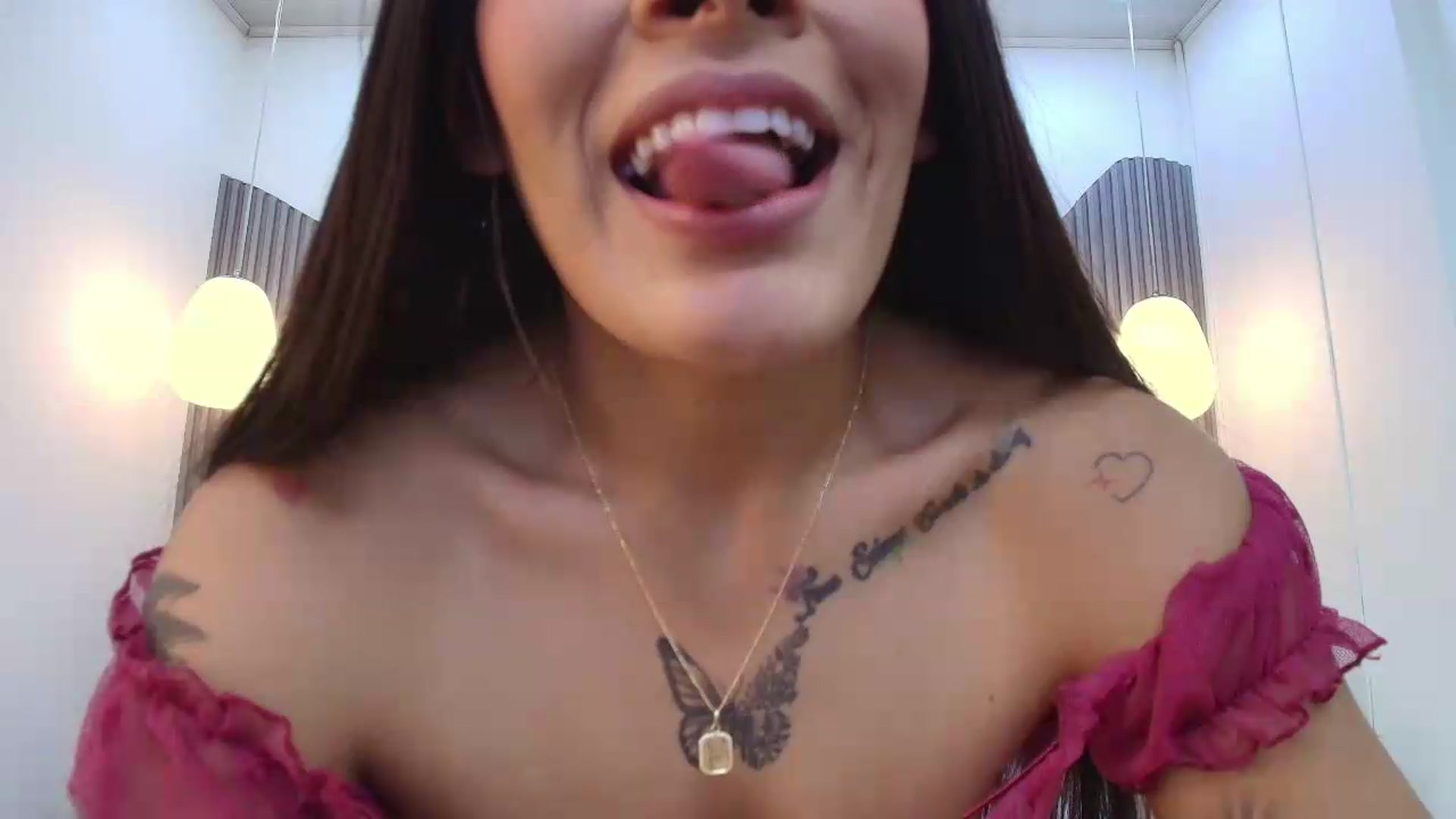 Gallery image thumbnail from Shannel_love_'s myfreecams stream on, 07/22/2026, 14:06 image 13 of 20