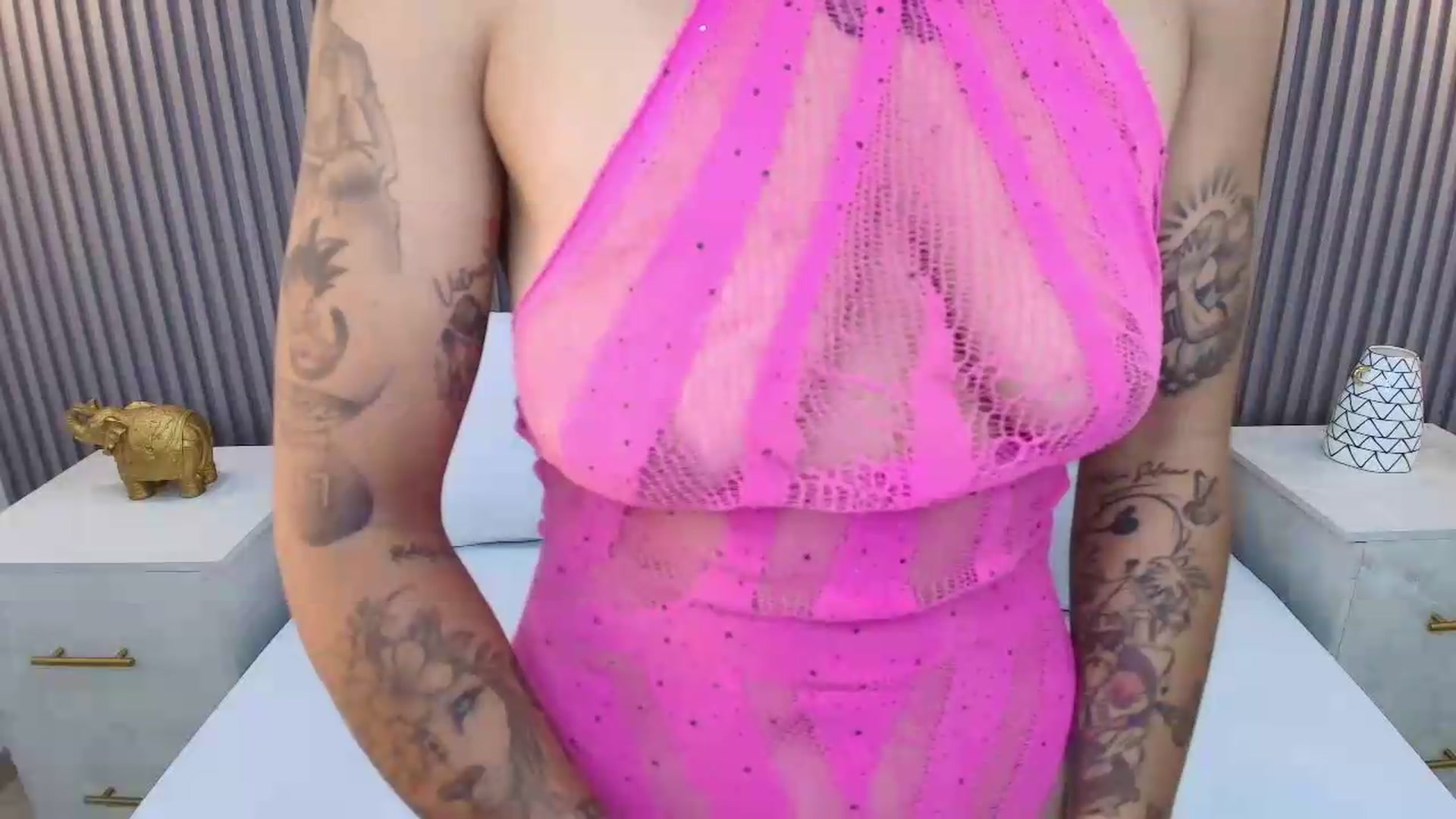 Gallery image thumbnail from Shannel_love_'s myfreecams stream on, 07/27/2026, 14:09 image 5 of 20