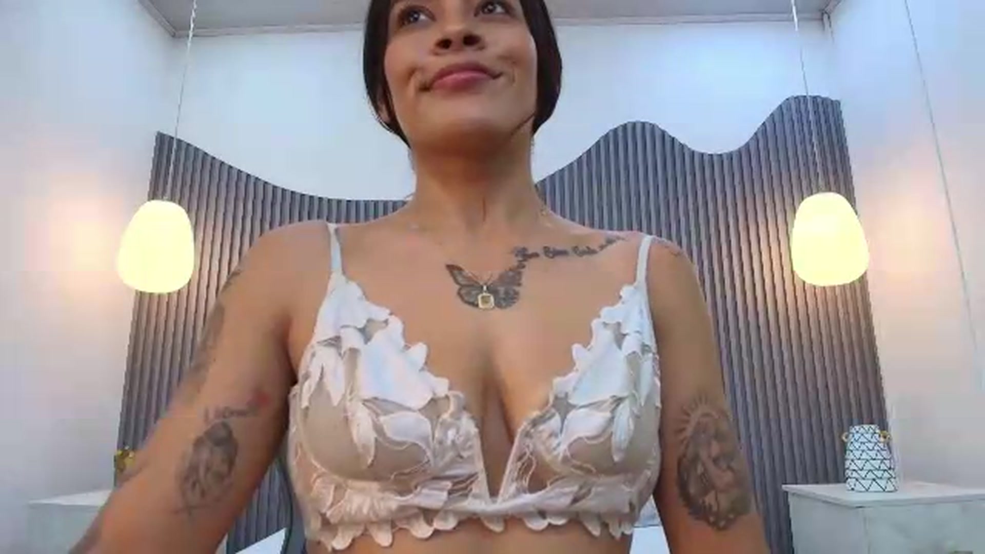 Gallery image thumbnail from Shannel_love_'s myfreecams stream on, 08/15/2026, 17:55 image 13 of 20