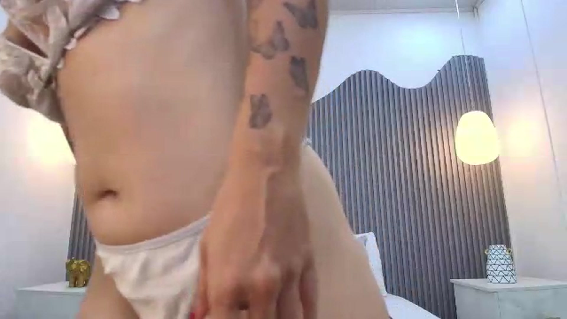 Gallery image thumbnail from Shannel_love_'s myfreecams stream on, 08/15/2026, 17:55 image 15 of 20
