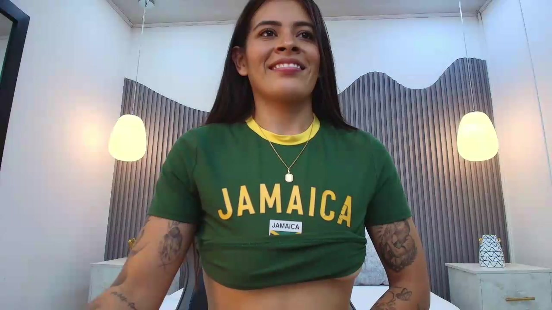 Gallery image thumbnail from Shannel_love_'s myfreecams stream on, 08/22/2026, 17:36 image 3 of 20