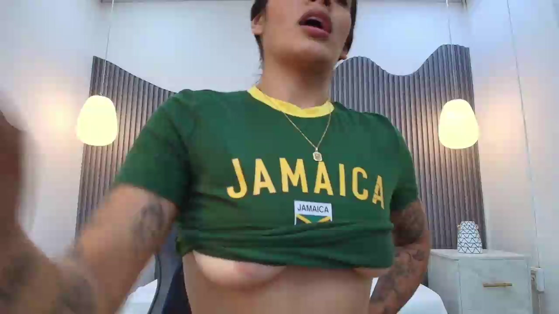 Gallery image thumbnail from Shannel_love_'s myfreecams stream on, 08/22/2026, 17:49 image 13 of 20