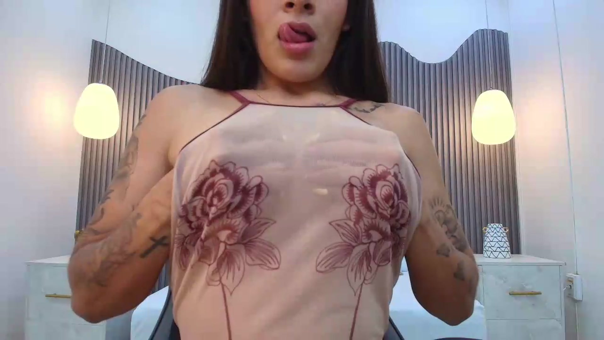 Gallery image thumbnail from Shannel_love_'s myfreecams stream on, 09/02/2026, 14:07 image 19 of 20