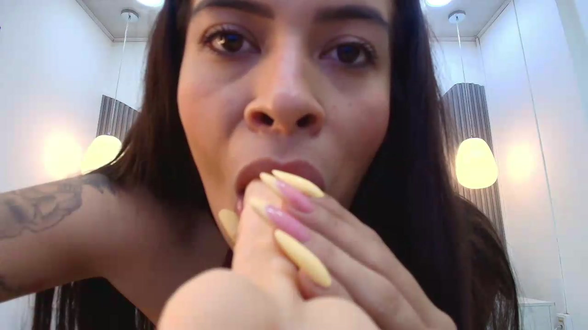 Gallery image thumbnail from Shannel_love_'s myfreecams stream on, 09/02/2026, 15:32 image 10 of 20