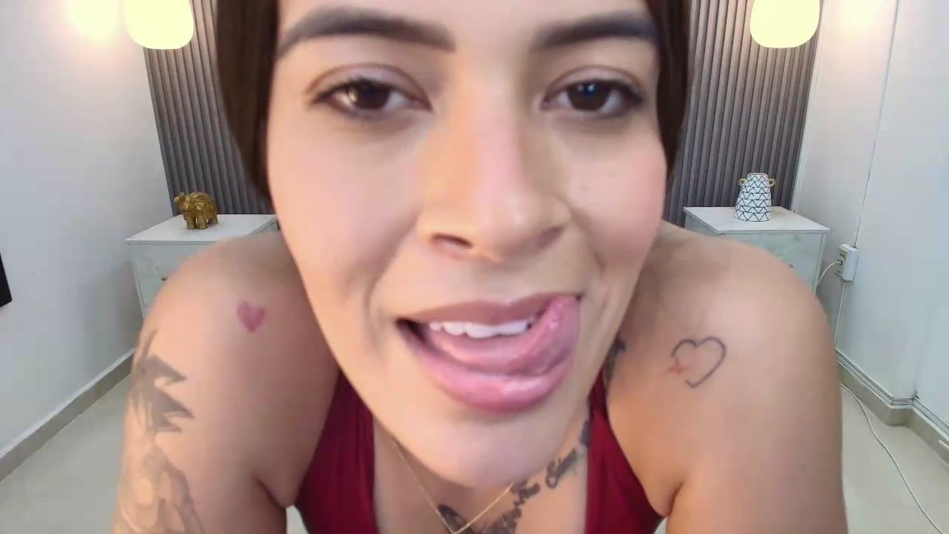 Gallery image thumbnail from Shannel_love_'s myfreecams stream on, 09/26/2026, 16:55 image 12 of 20