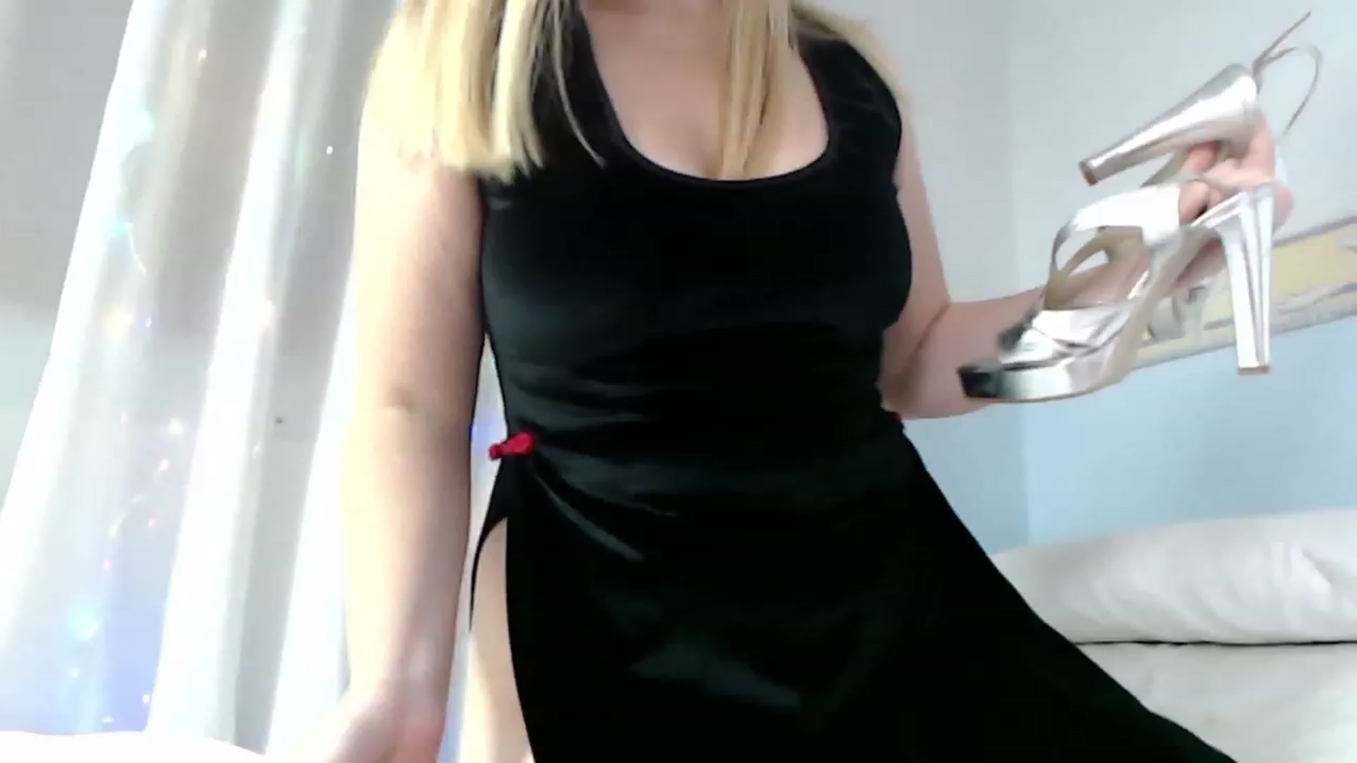 Gallery image thumbnail from Sharapova_'s myfreecams stream on, 01/02/2024, 13:13 image 6 of 20