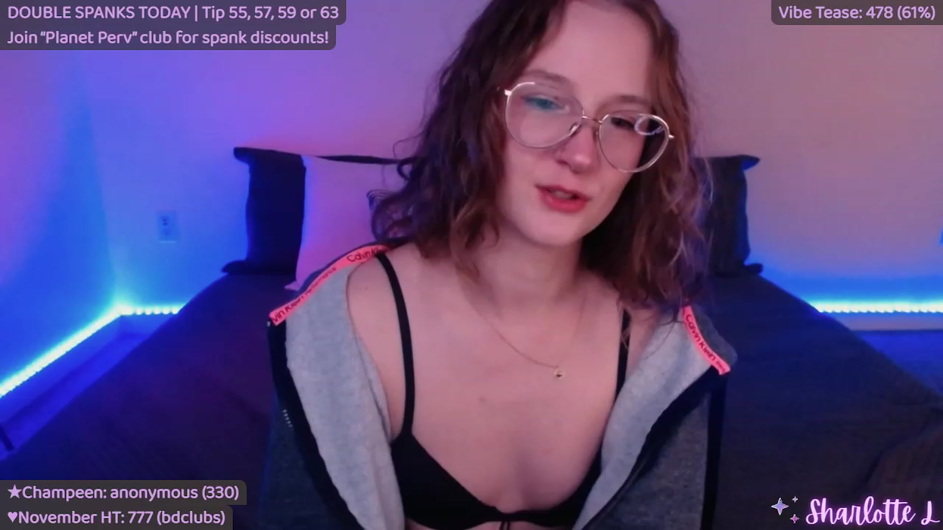 Gallery image thumbnail from SharlotteL's myfreecams stream on, 11/30/2022, 23:28 image 6 of 20