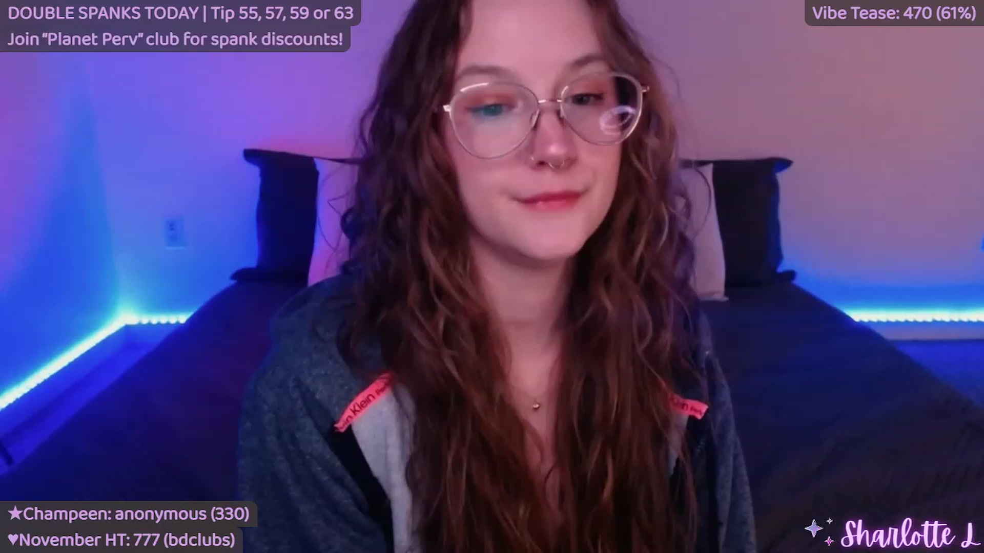 Gallery image thumbnail from SharlotteL's myfreecams stream on, 11/30/2022, 23:28 image 19 of 20