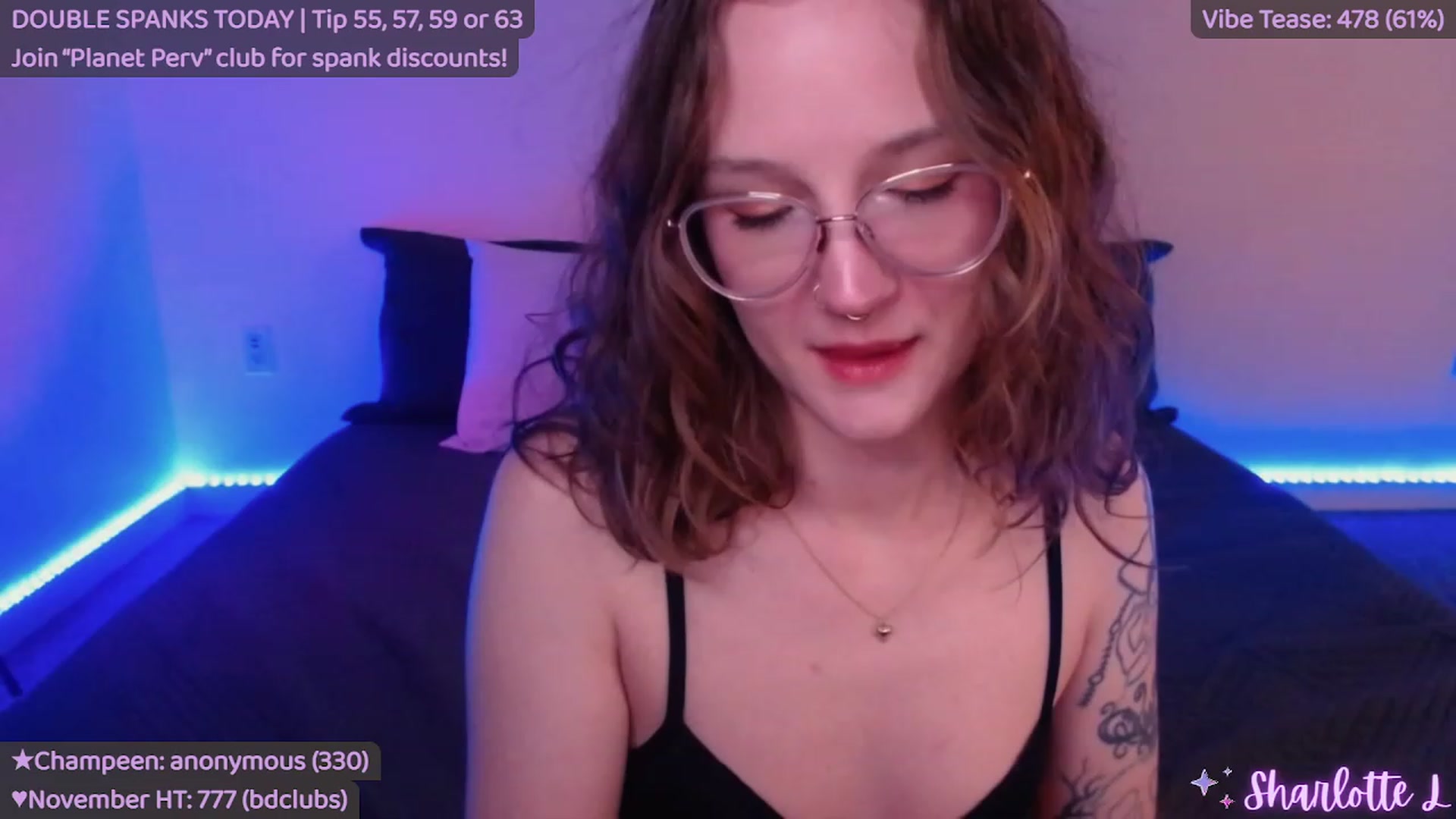 Gallery image thumbnail from SharlotteL's myfreecams stream on, 11/30/2022, 23:28 image 1 of 20