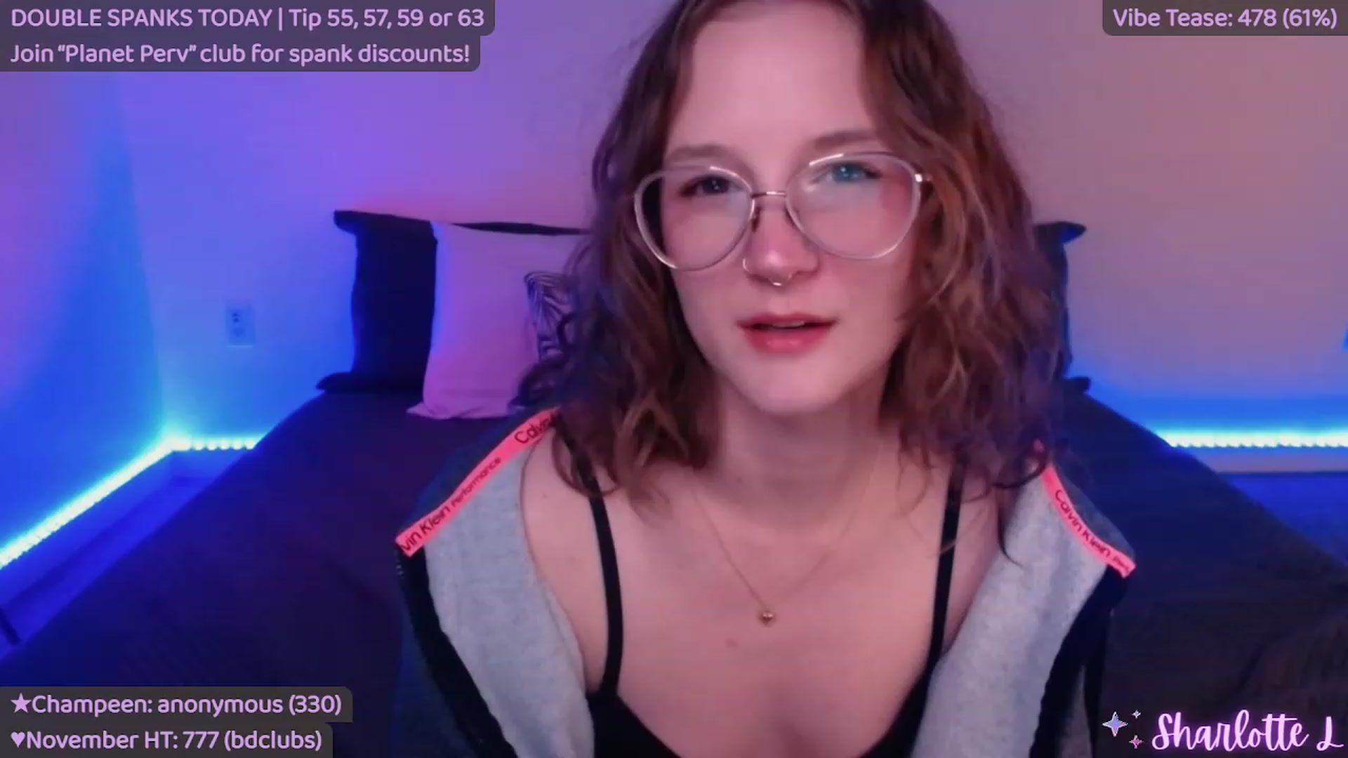 Gallery image thumbnail from SharlotteL's myfreecams stream on, 11/30/2022, 23:28 image 7 of 20