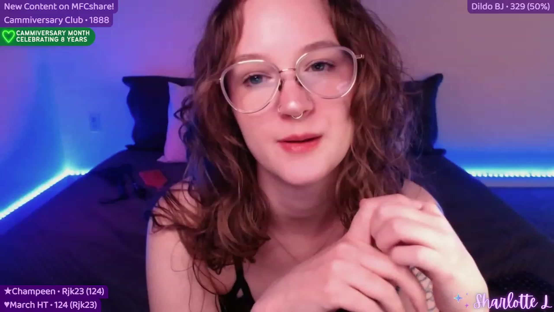 Gallery image thumbnail from SharlotteL's myfreecams stream on, 03/02/2023, 24:50 image 15 of 20