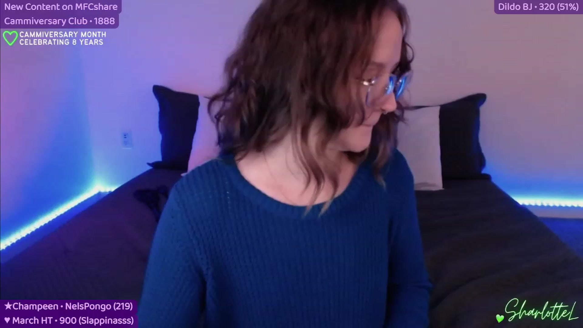 Gallery image thumbnail from SharlotteL's myfreecams stream on, 03/16/2023, 24:12 image 11 of 20