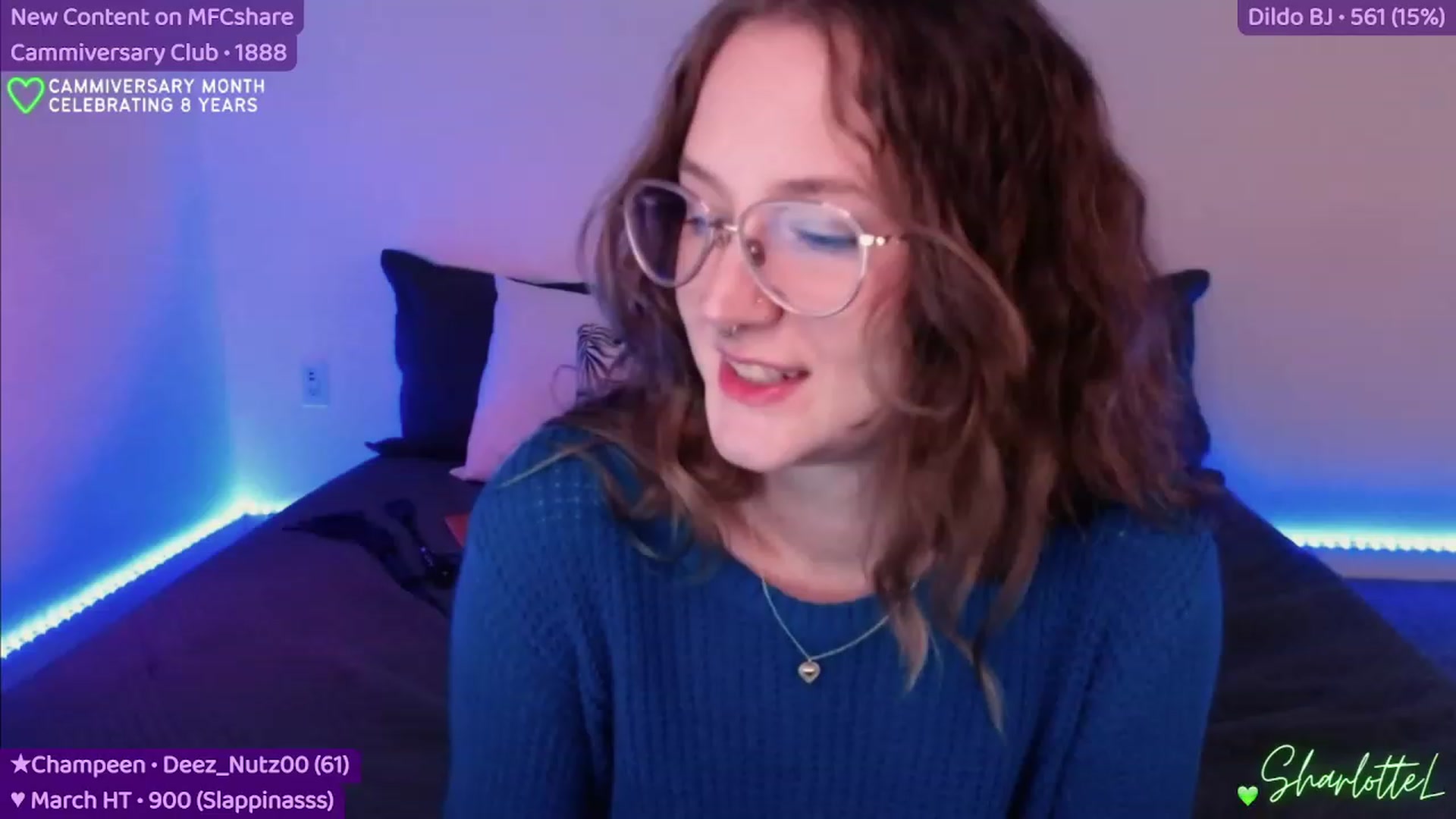 Gallery image thumbnail from SharlotteL's myfreecams stream on, 03/16/2023, 24:12 image 10 of 20