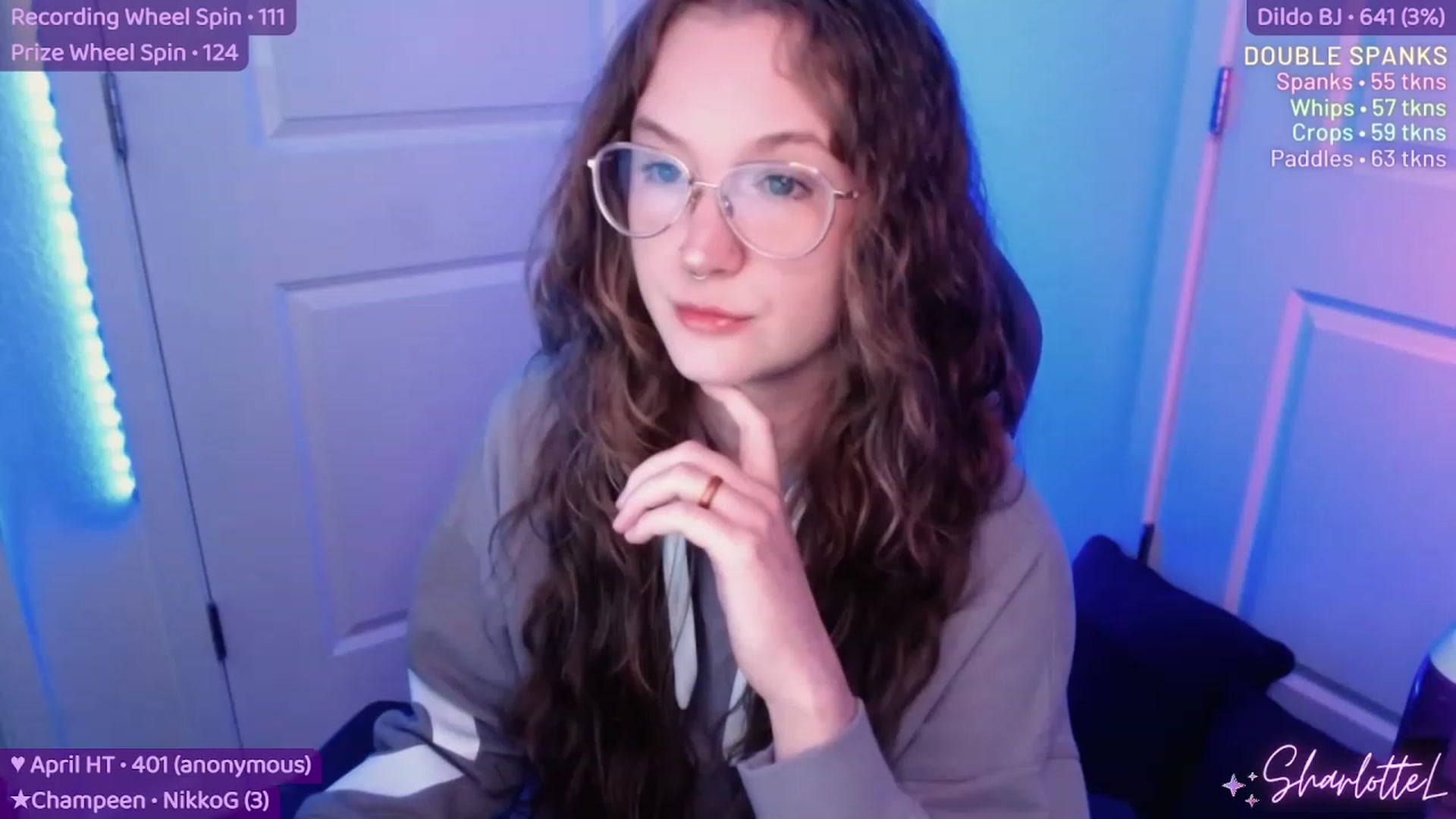 Gallery image thumbnail from SharlotteL's myfreecams stream on, 04/26/2023, 21:20 image 4 of 20